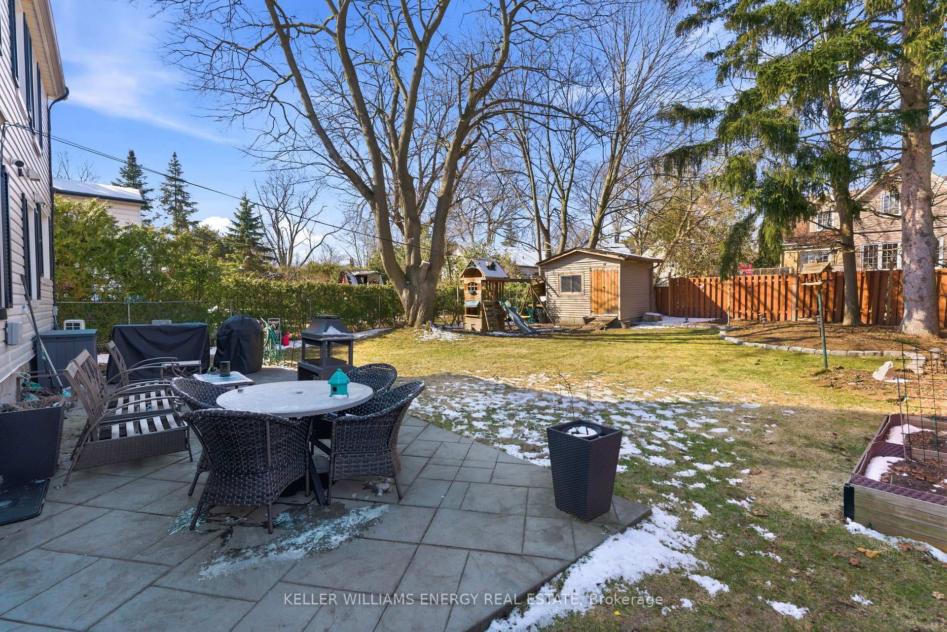 748 Mary Street photo 43