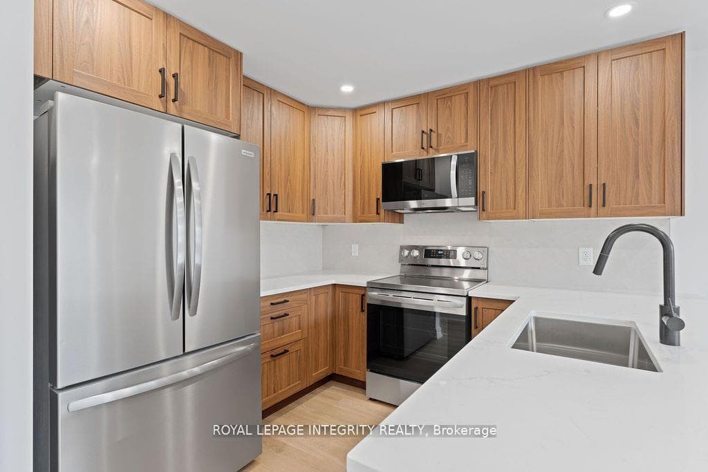 96 Fieldrow Street Unit A photo 6