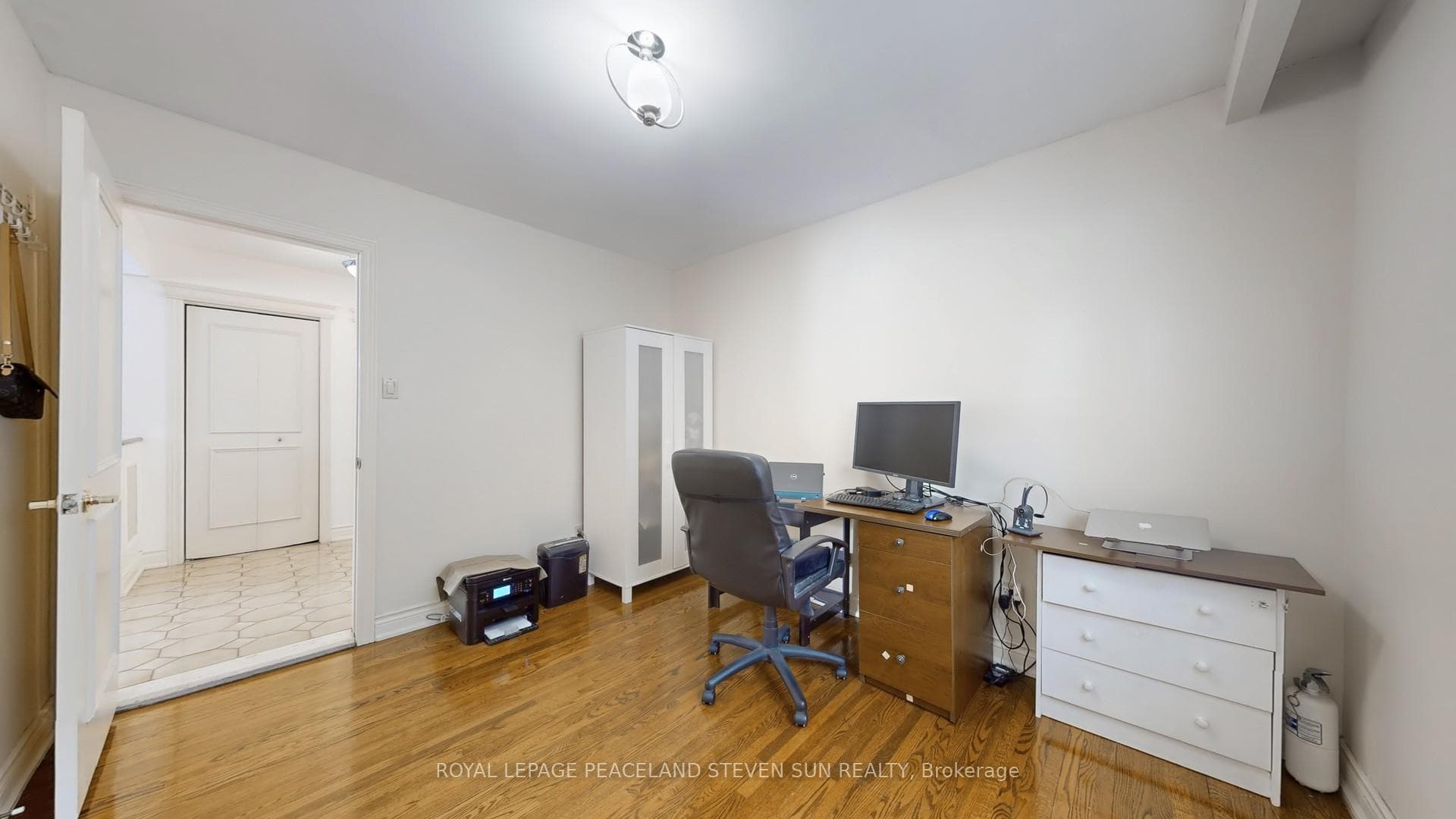 56 Bickerton Crescent photo 27
