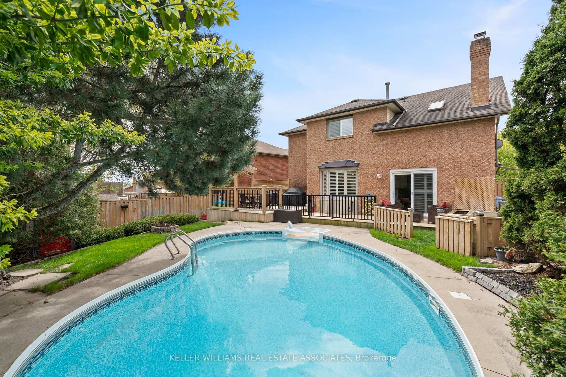 136 Meadow Drive photo 32