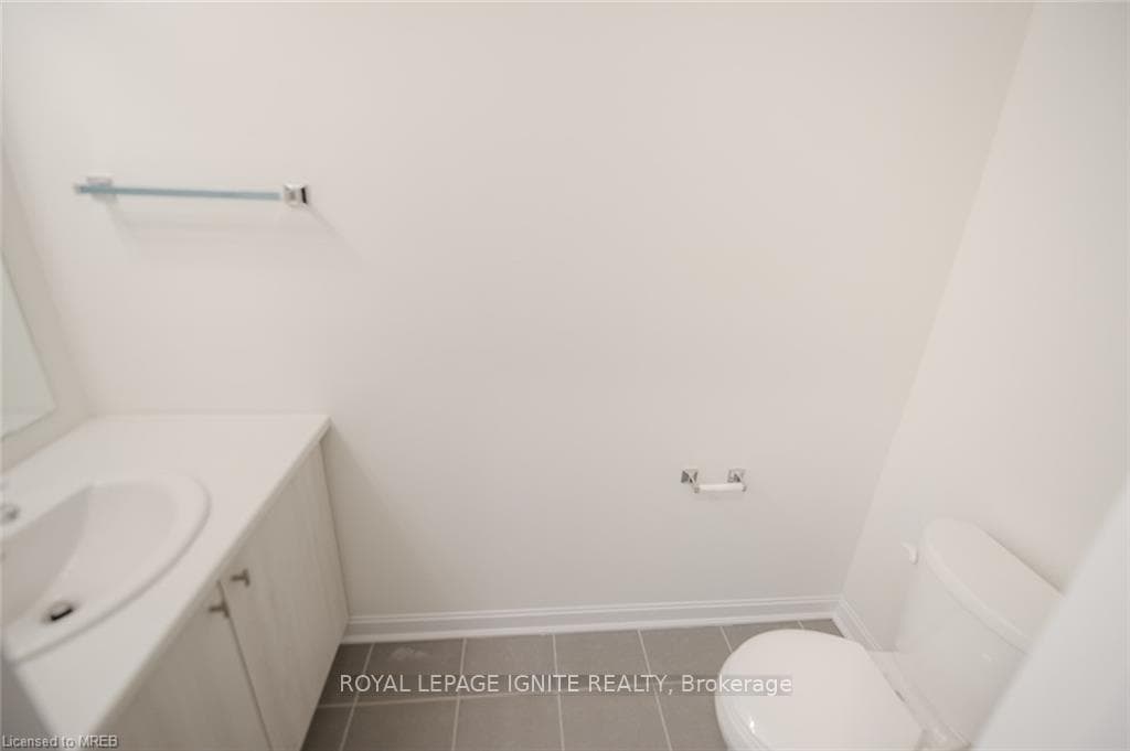 36 Oakmont Drive photo 34