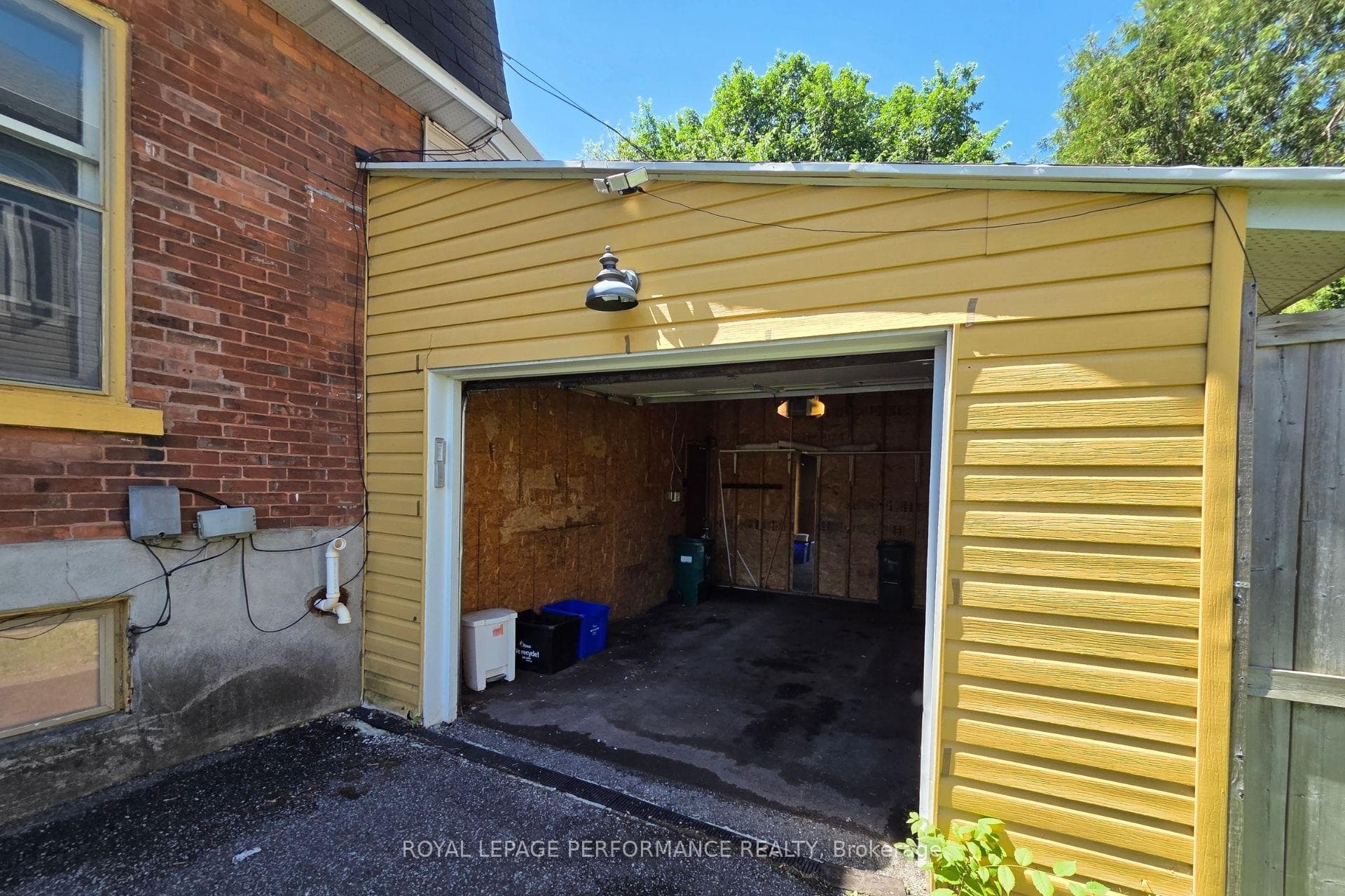 oversized single garage