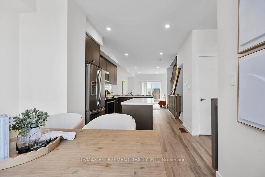 17 Markle Crescent photo 7