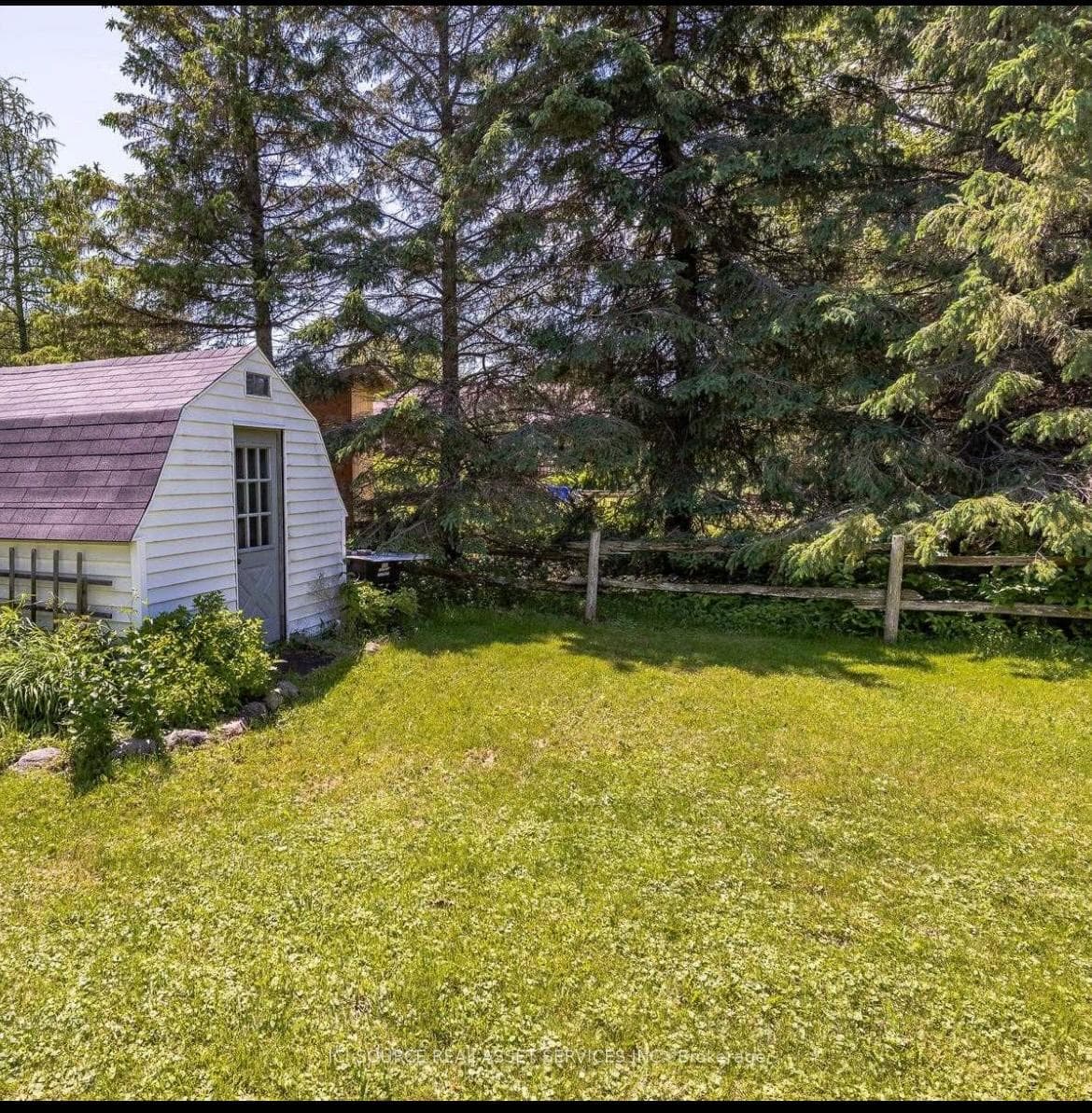 22 Garrett Drive photo 16