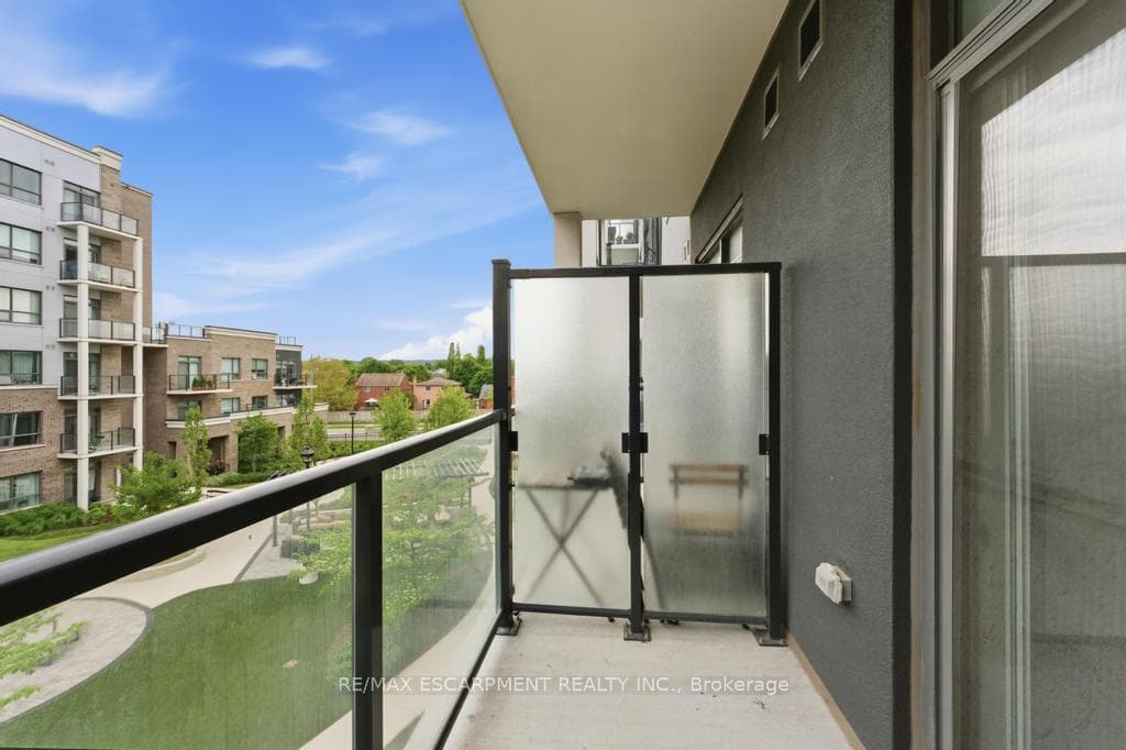 5055 Greenlane Road Unit 340 photo 17