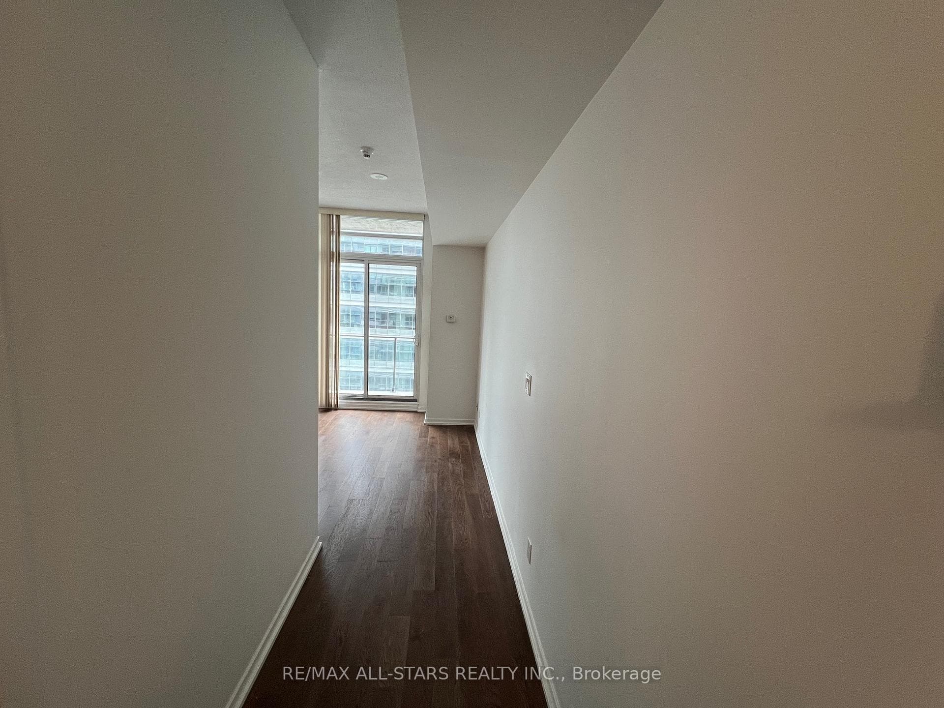 65 Bremner Boulevard Unit 3107 photo 8