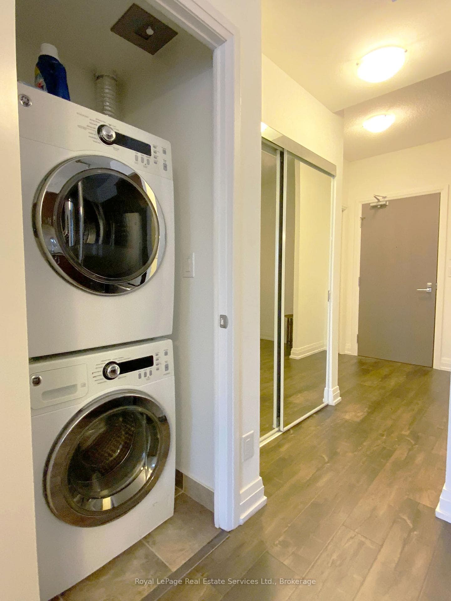 7167 Yonge Street Unit 507 photo 10