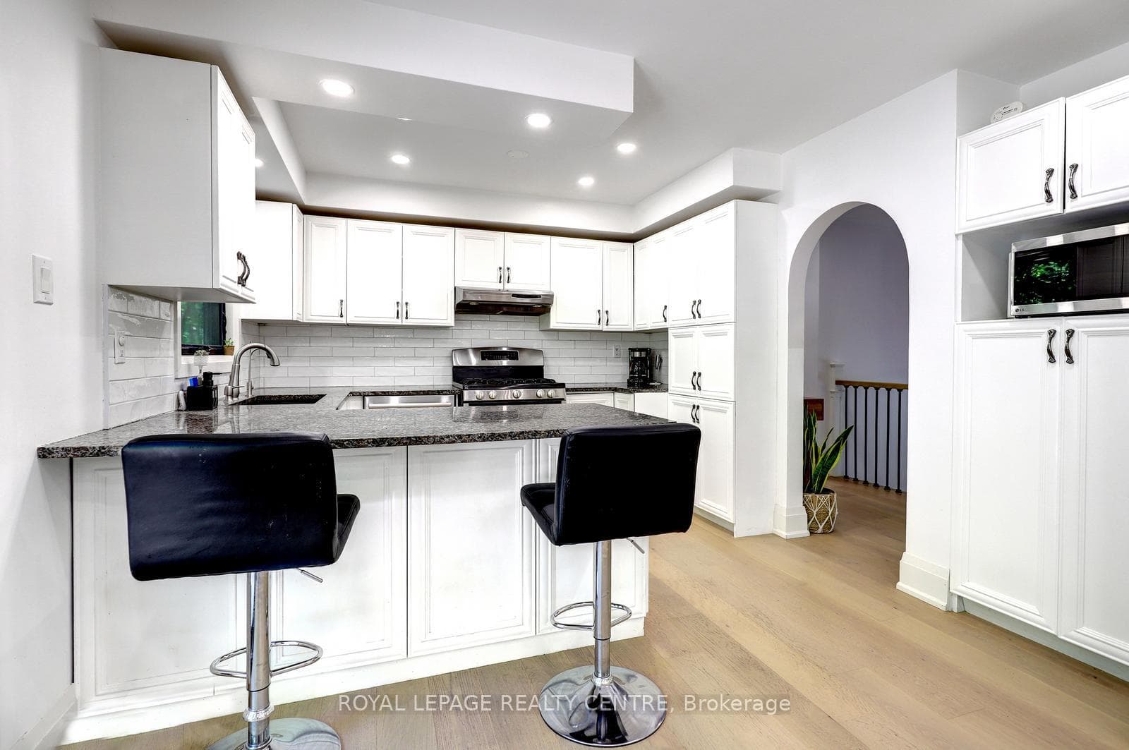 69 Glenda Jane Drive photo 10