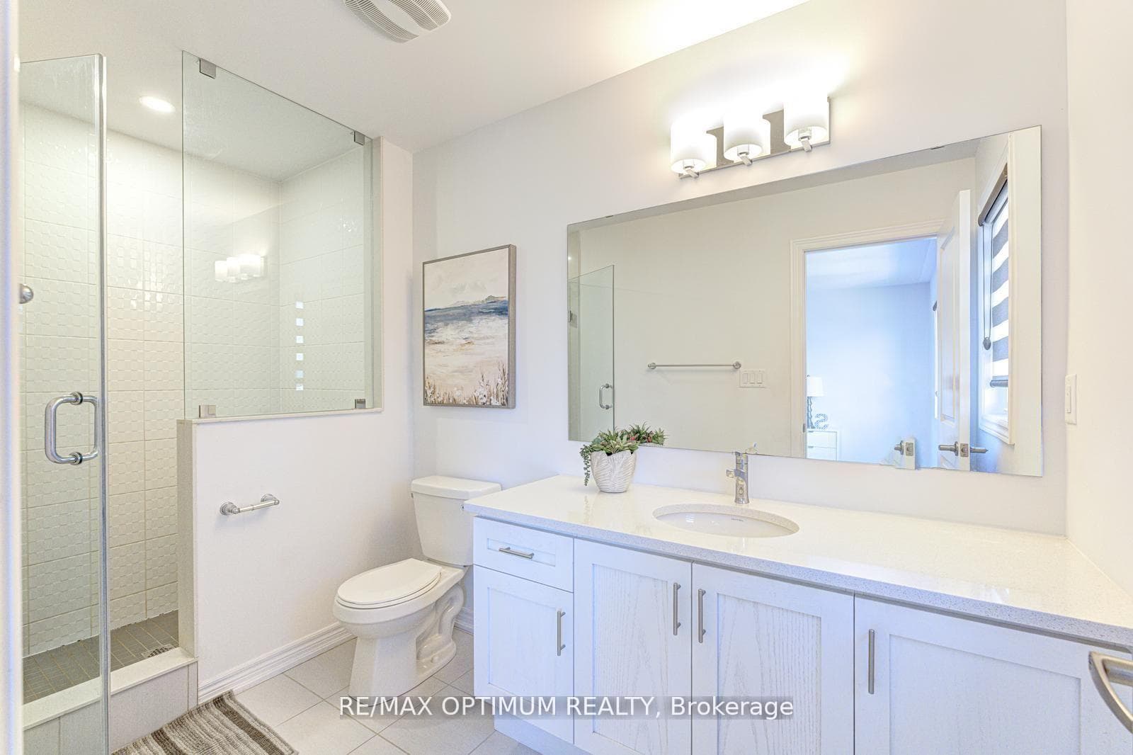 137 Fenchurch Manor photo 25