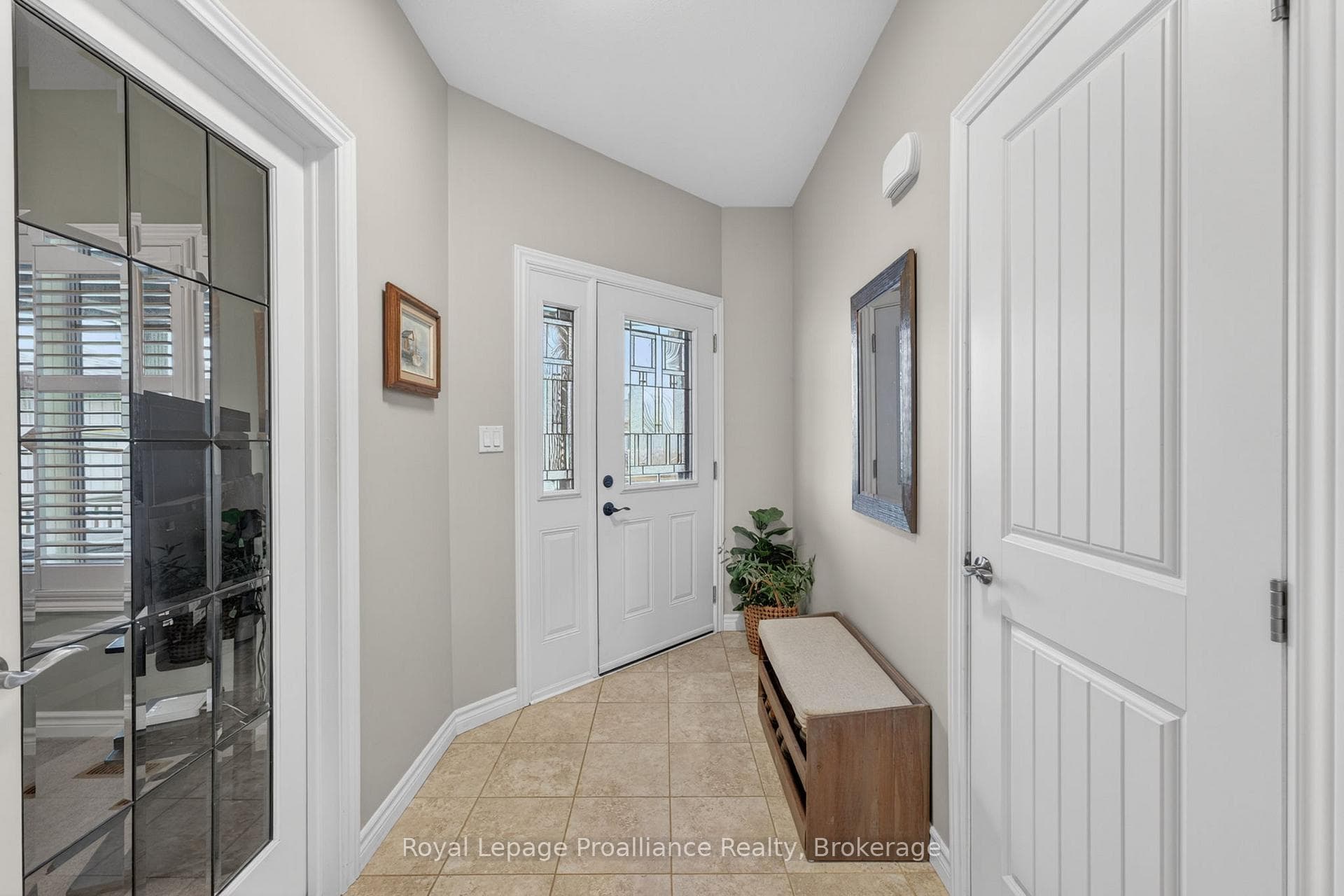 4 Merrill Drive photo 6