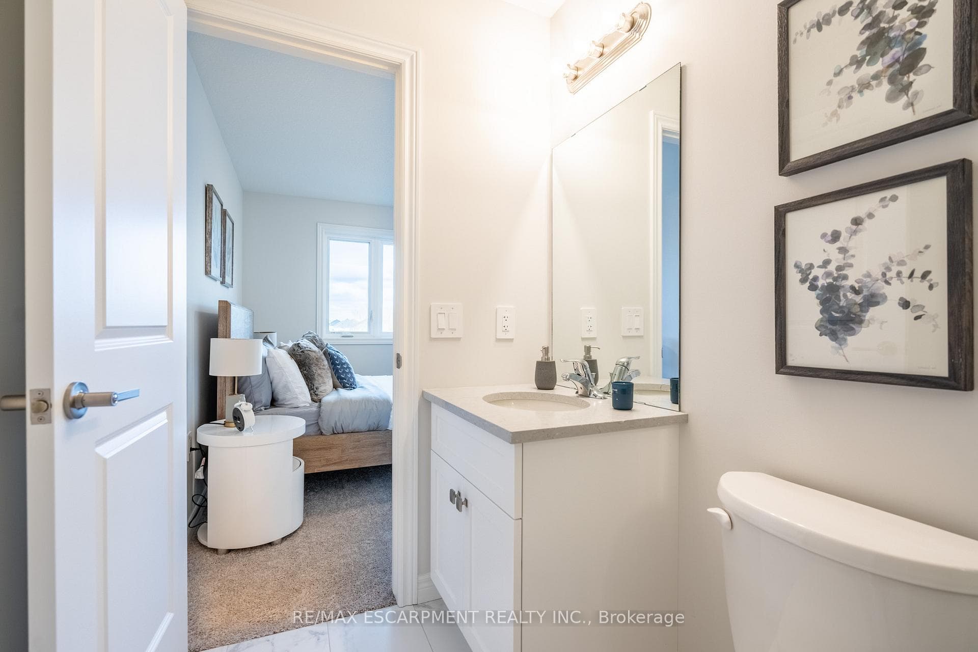 2620 Binbrook Road Unit 208 photo 33