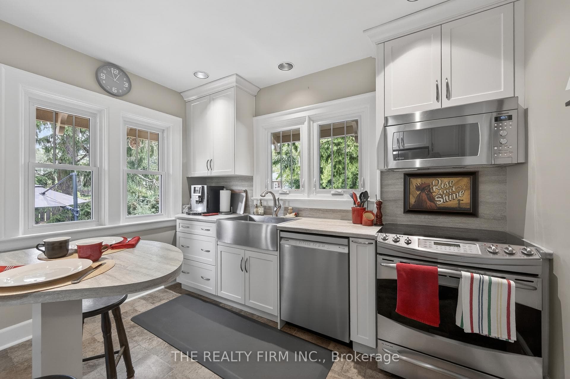 252 Edward Street photo 12