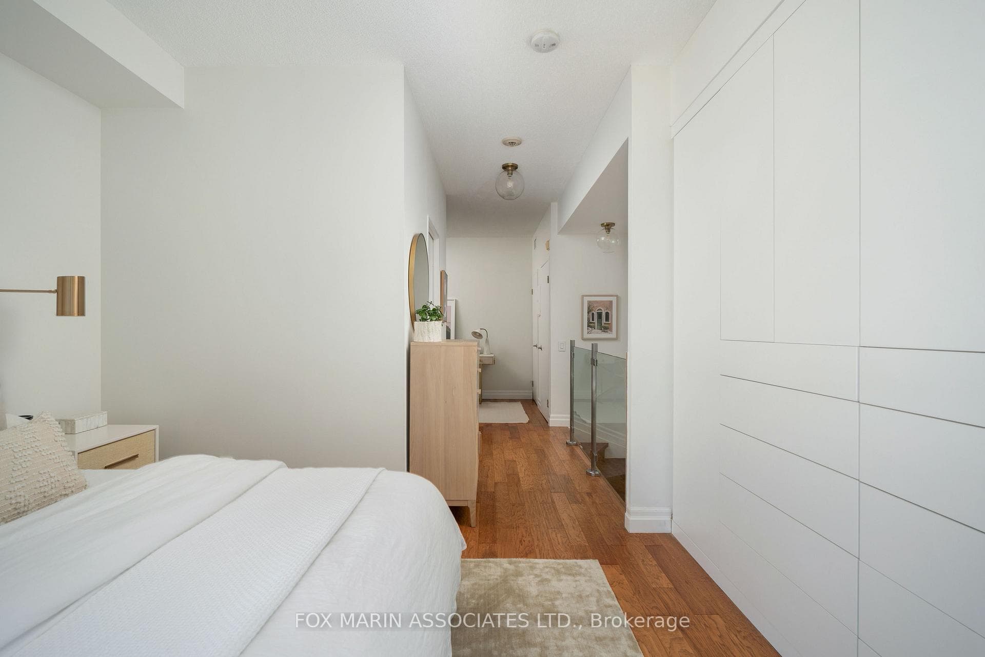 901 Queen Street Unit 214 photo 23