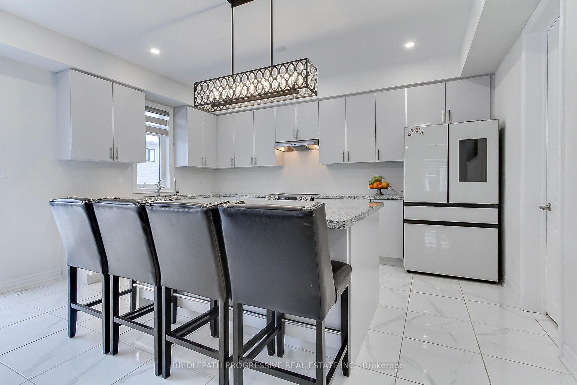 145 Terry Fox Drive photo 8