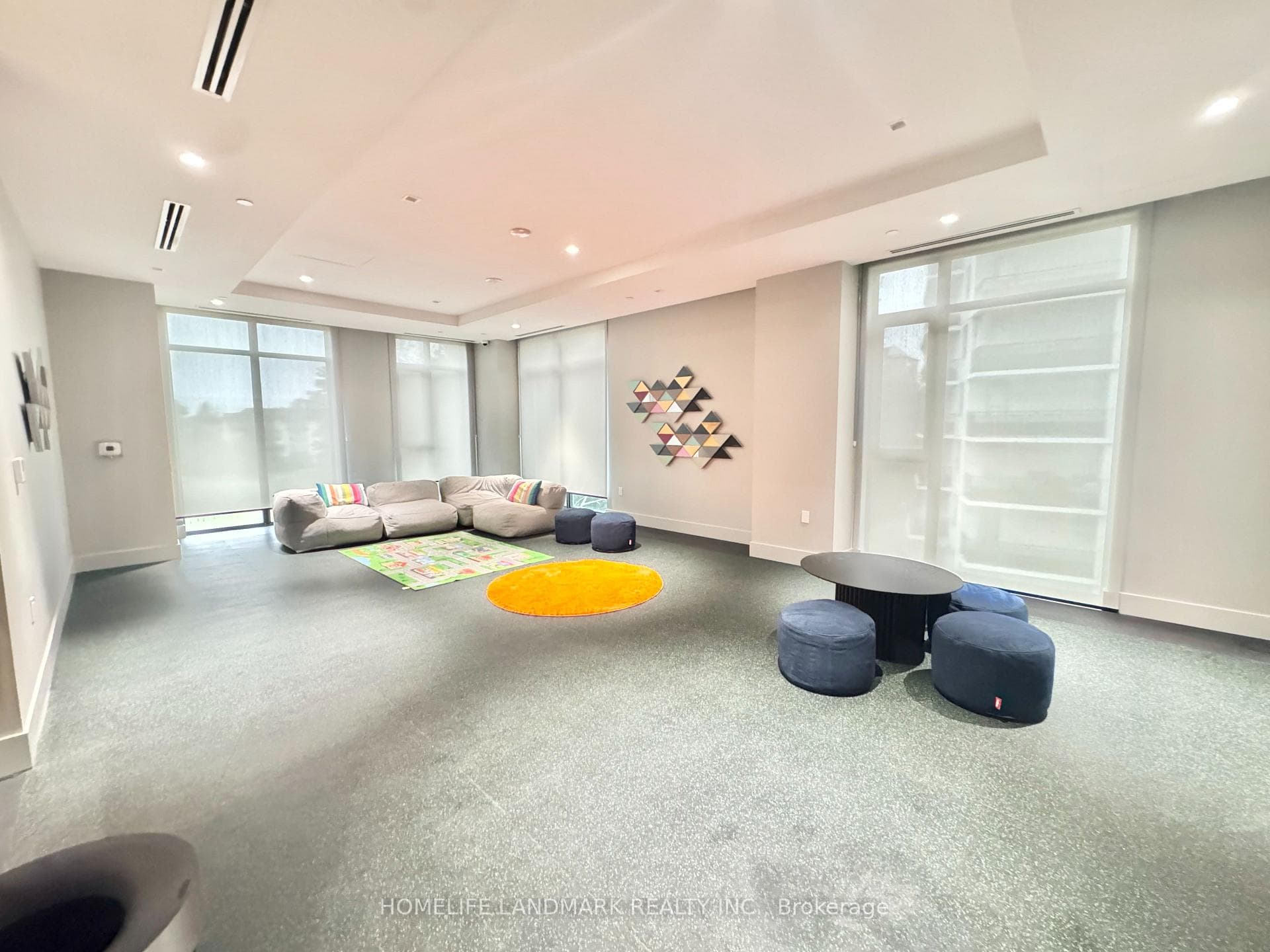 5858 Yonge Street Unit 1823 photo 21