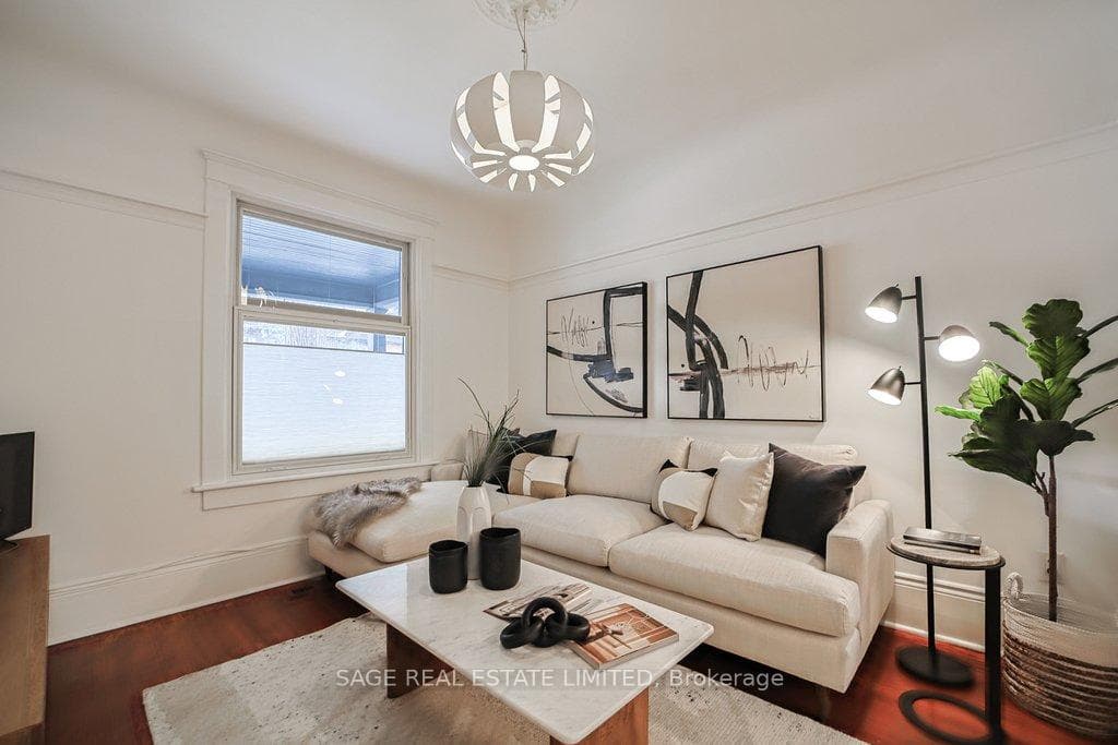 124 Langley Avenue photo 8