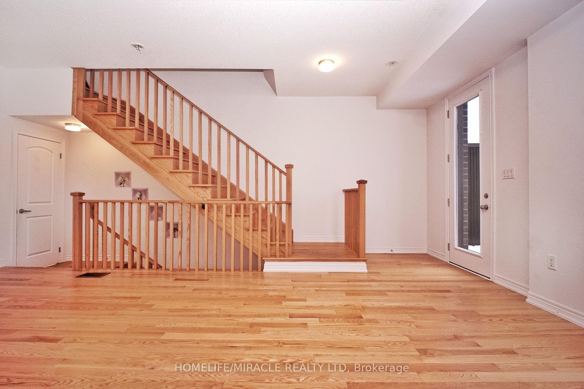 59 Sorbara Way photo 20