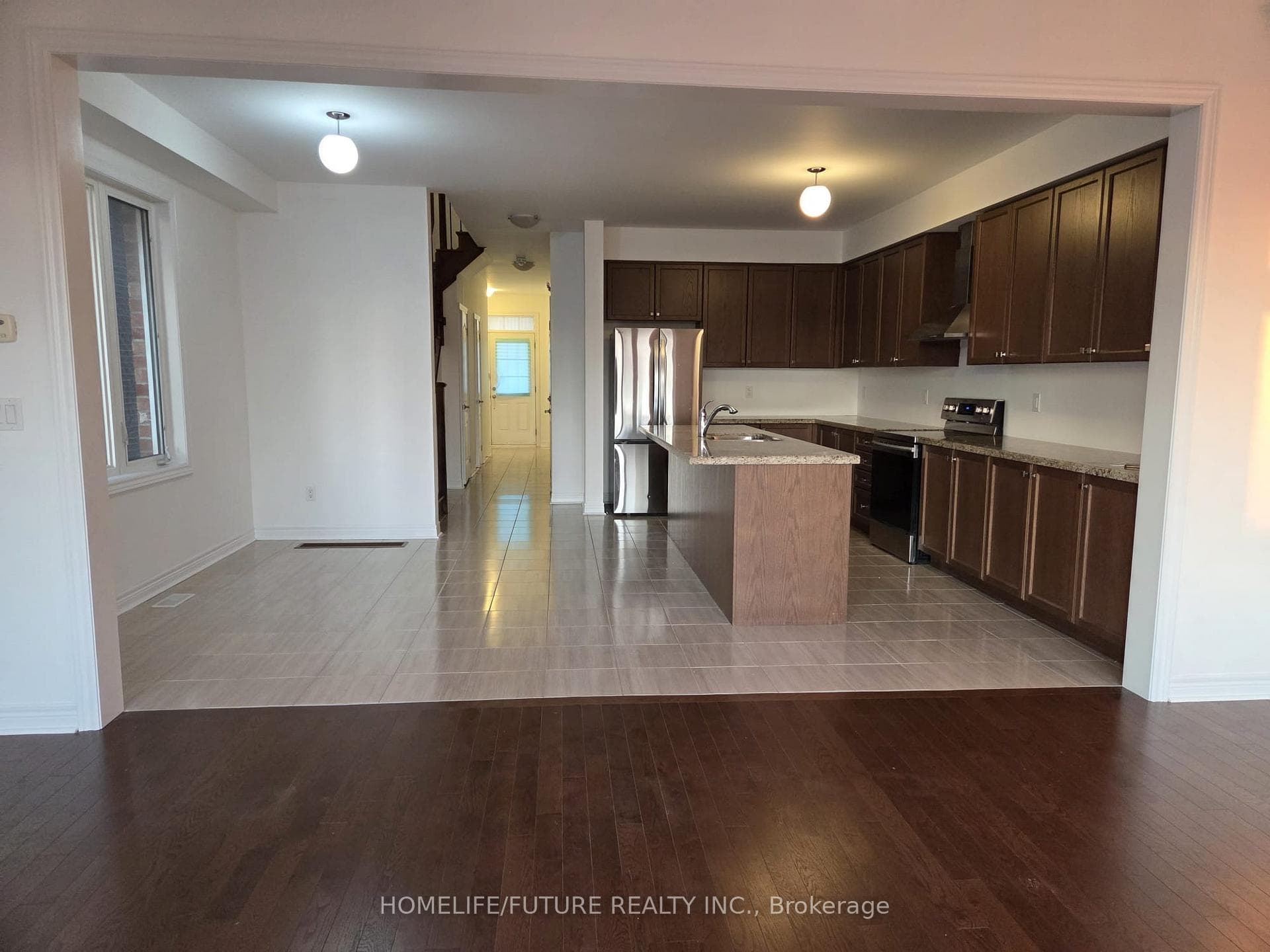 94 Cathedral Drive photo 6