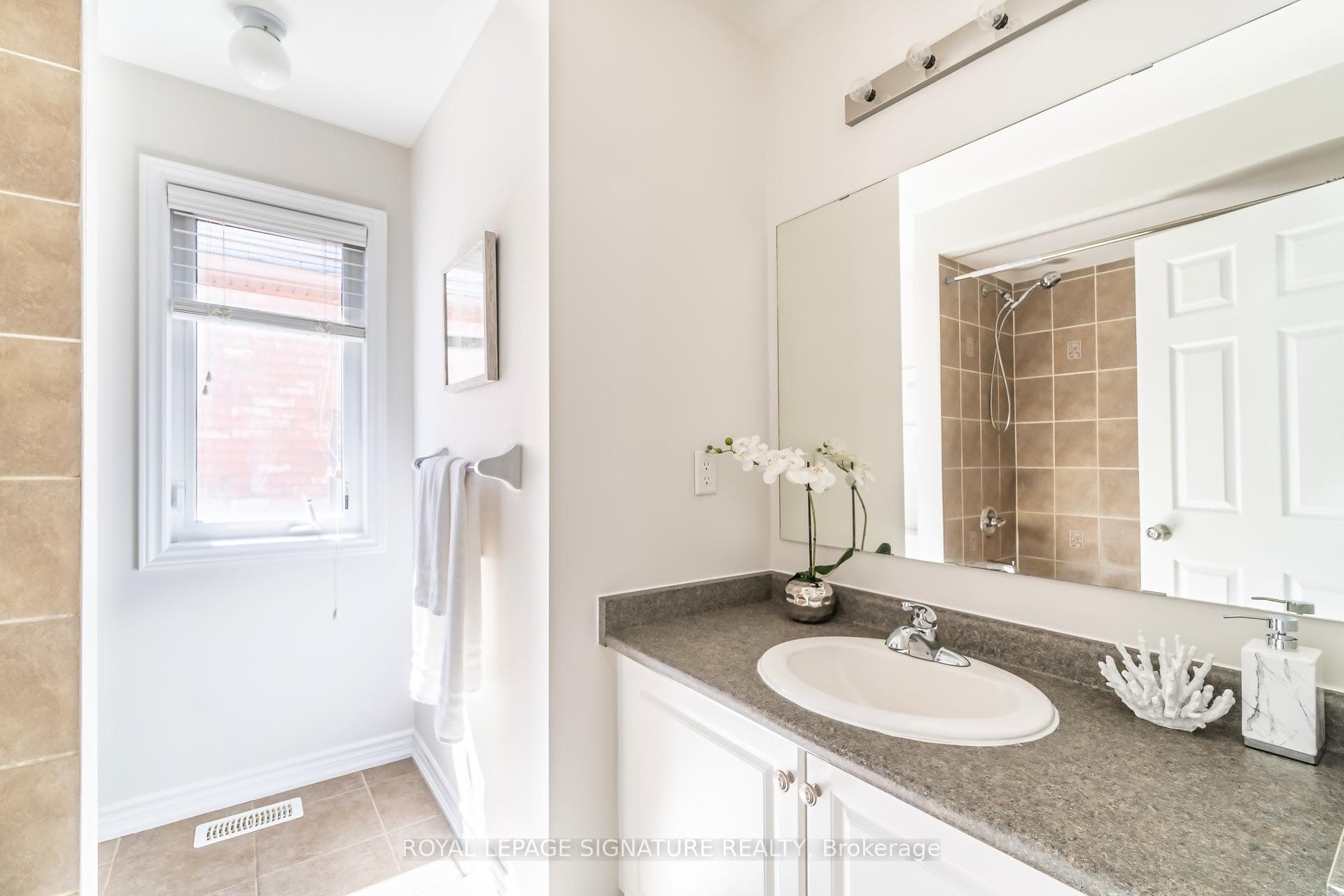 142 Maria Road photo 17
