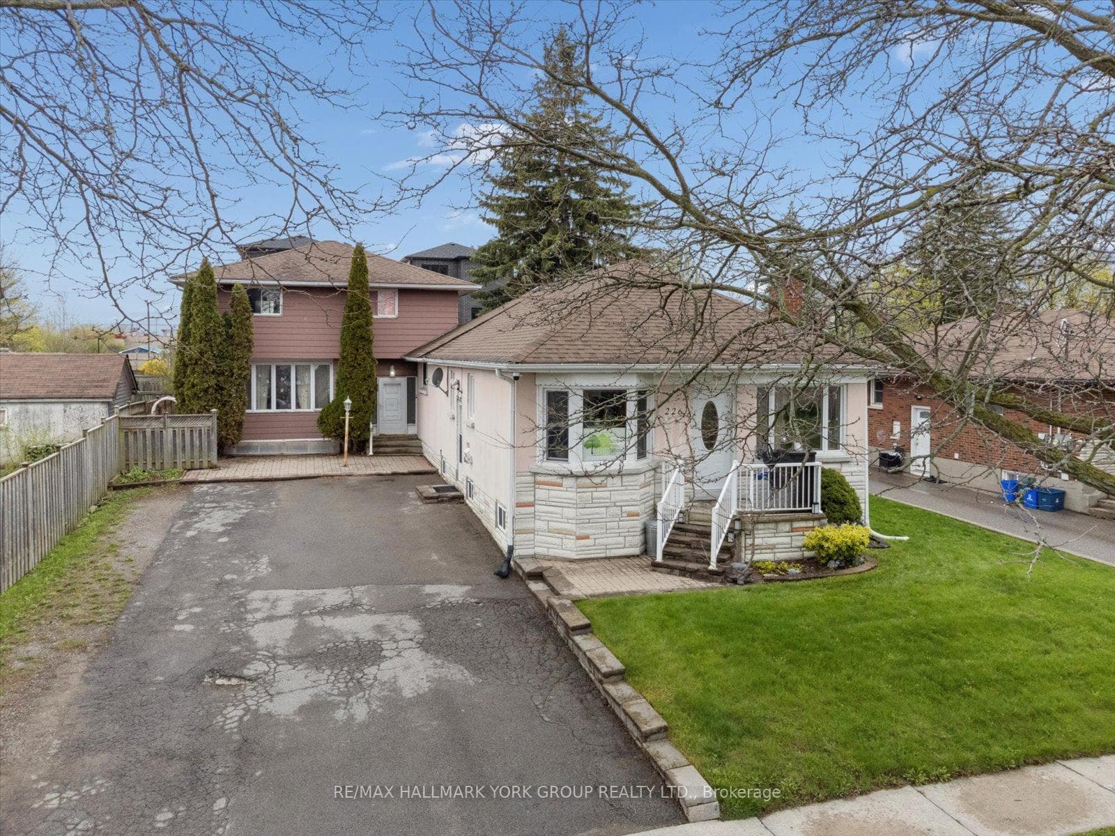 226 Cromwell Avenue photo 12