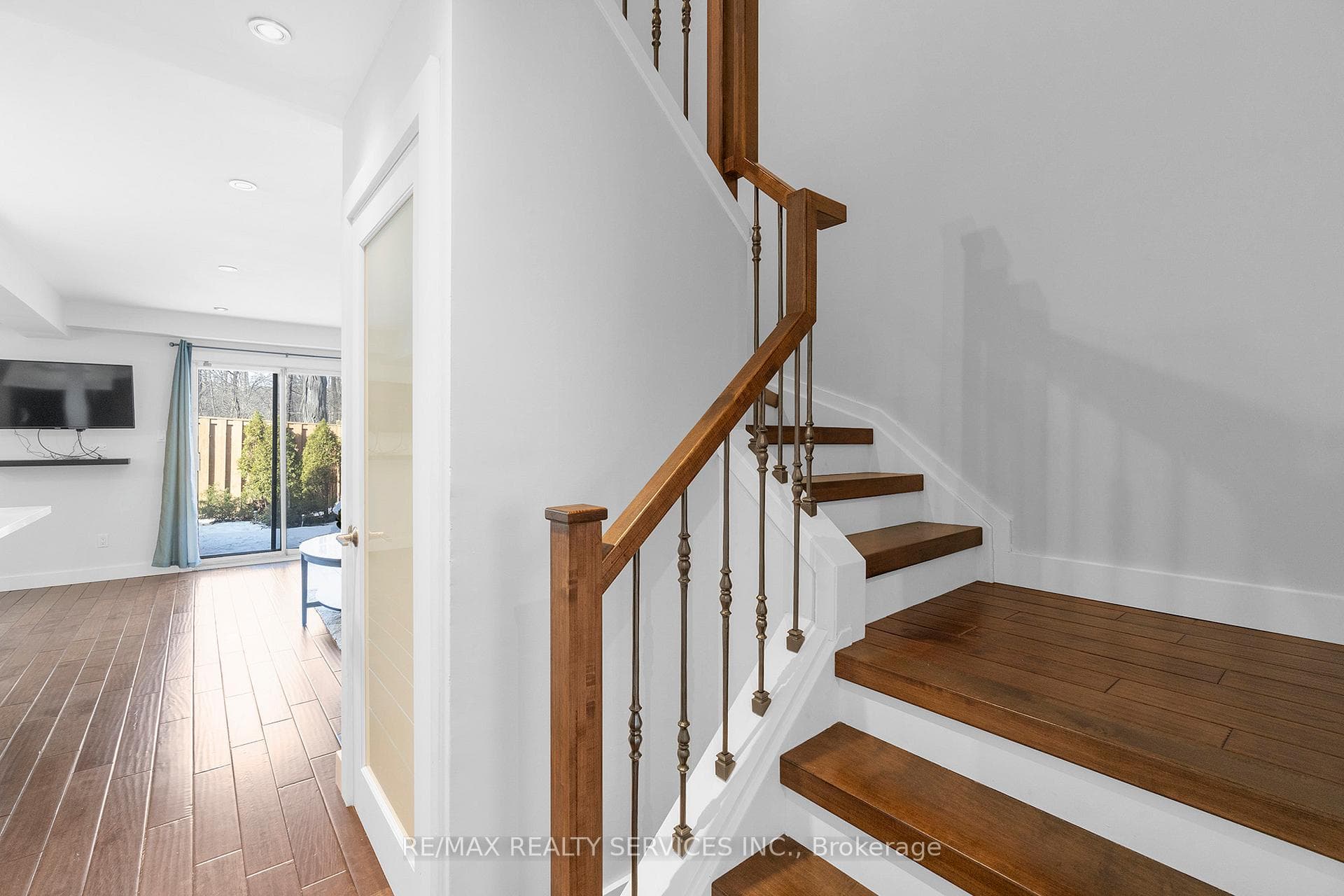 6 Morley Crescent photo 16