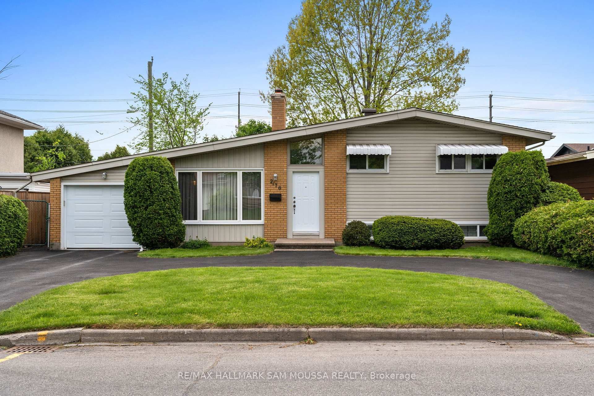2176 Martha Avenue photo 1