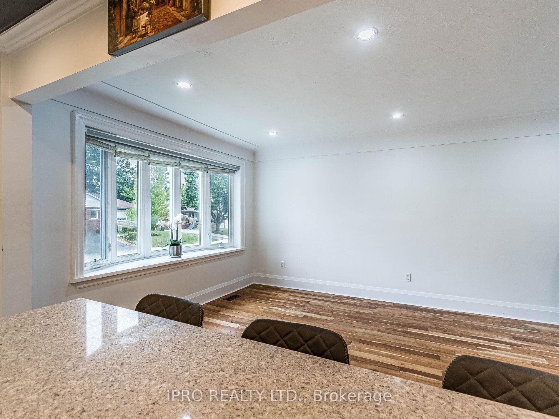 32 Bland Avenue photo 16