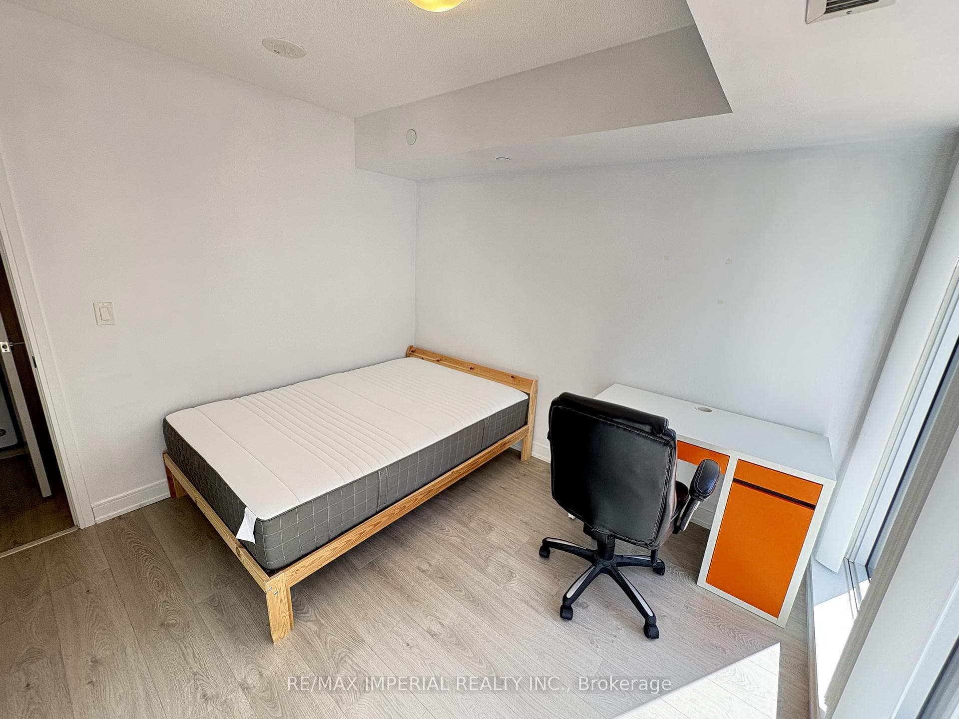 50 Wellesley Street Unit 309 photo 22
