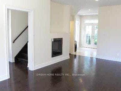 13 Slingsby Lane photo 2