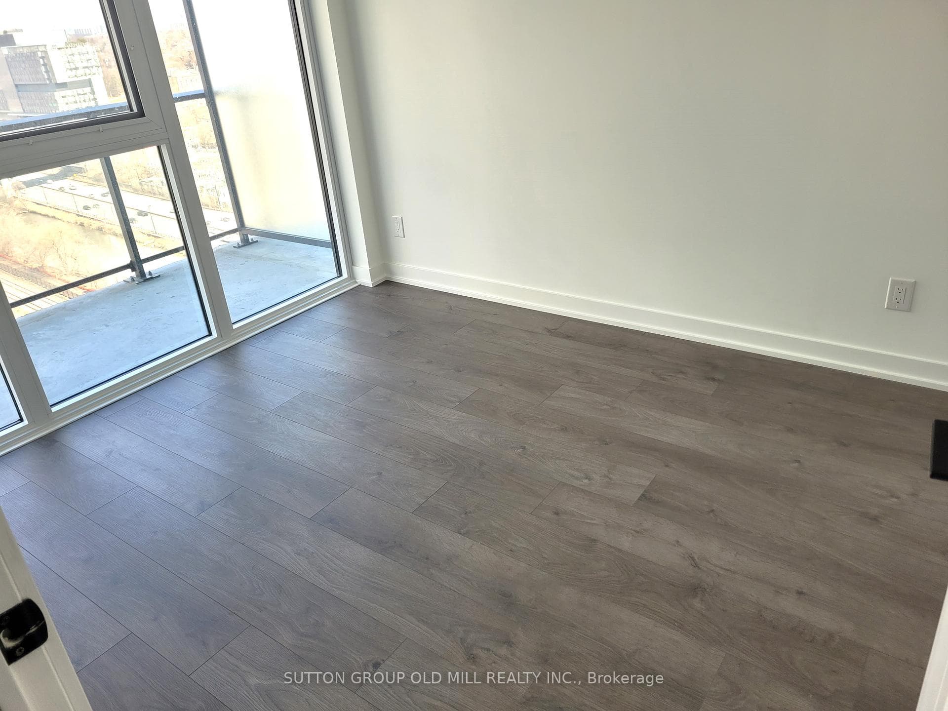 5 Defries Street Unit 2010 photo 10