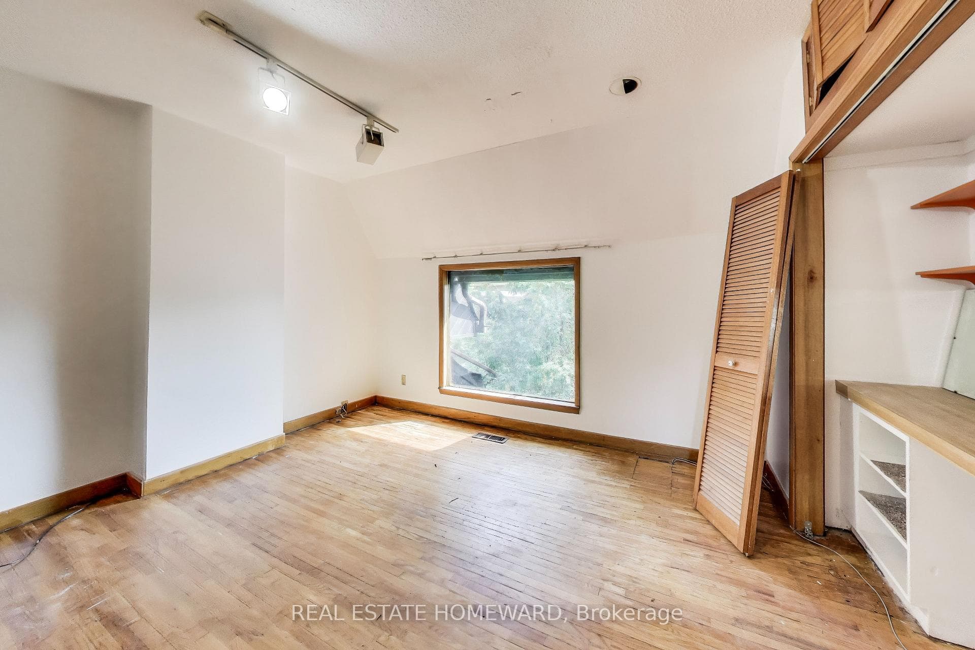 248 Cottingham Street photo 9