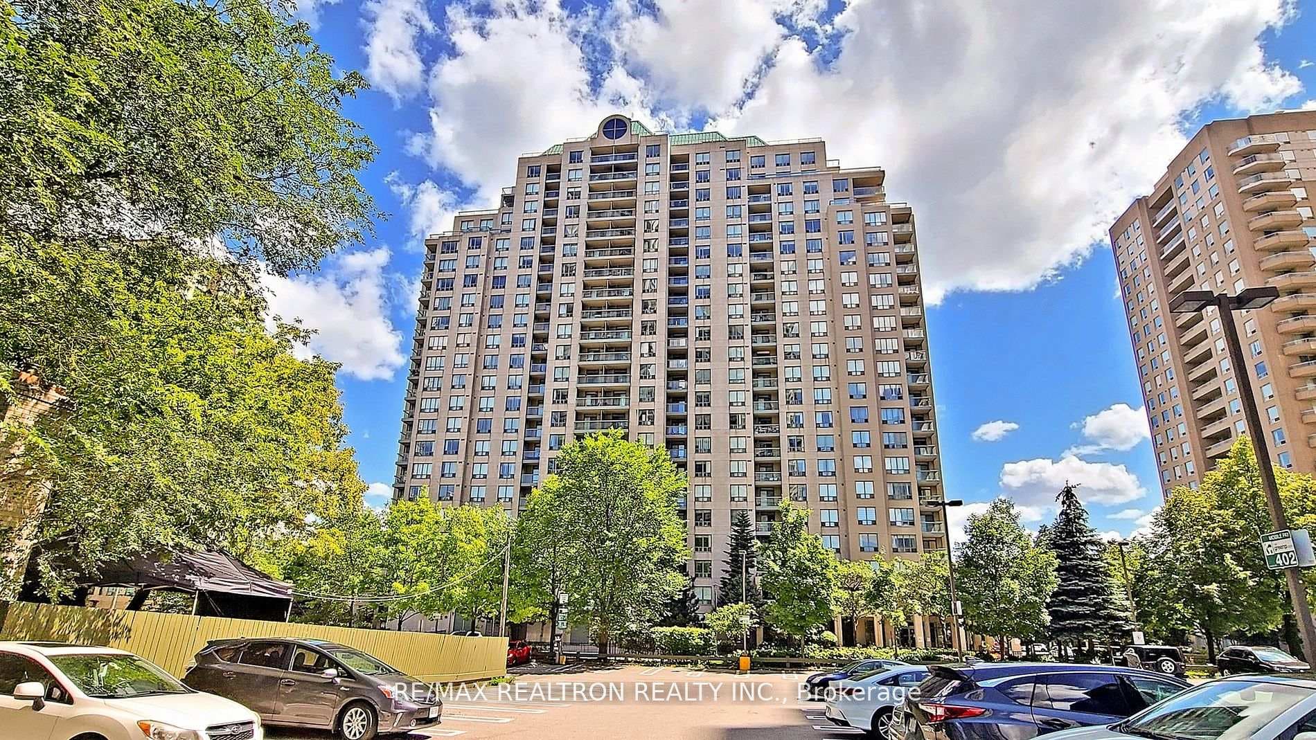 28 Empress Avenue Unit 2003 photo 2