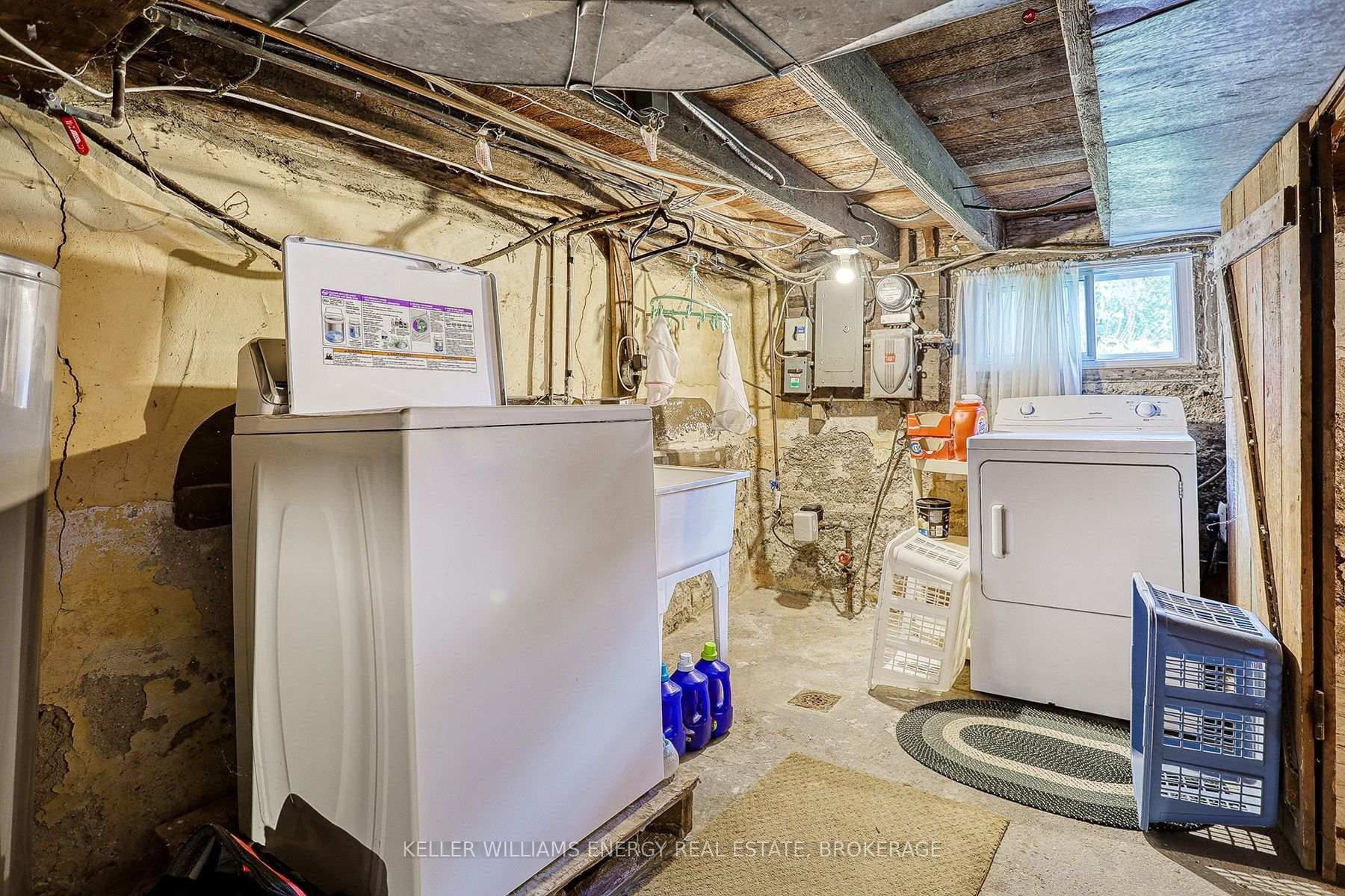 144 Hickory Street photo 35