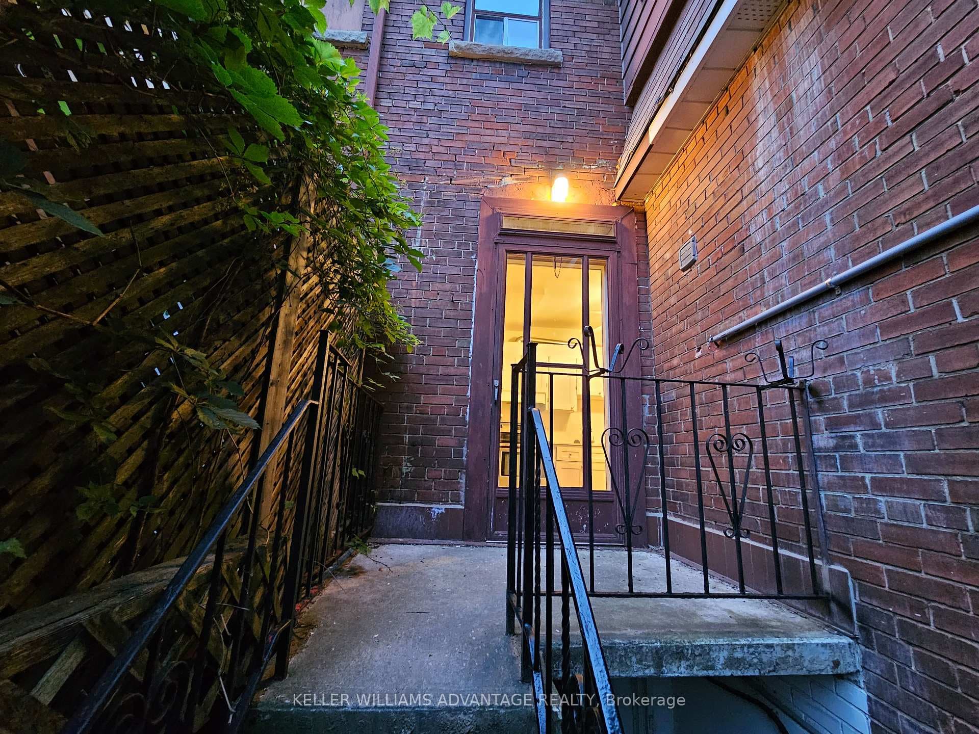 190 Lauder Avenue Unit Main photo 25