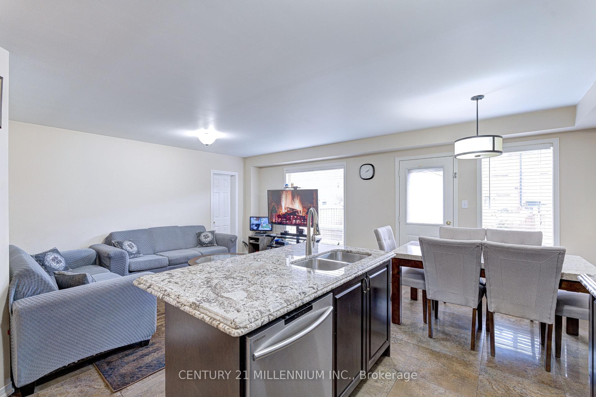 13 Coolwater Drive photo 12