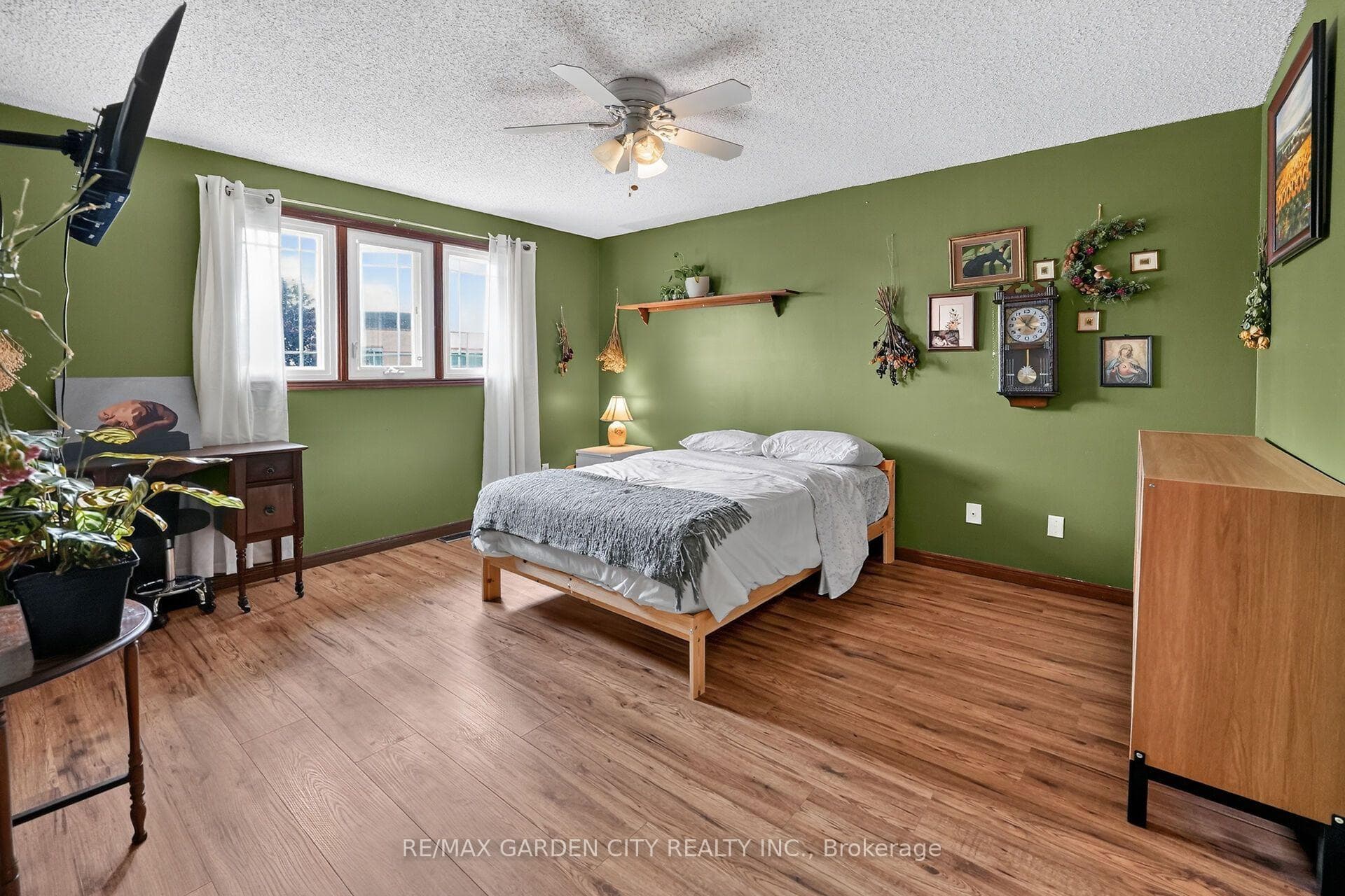 43 Bonaparte Way photo 27