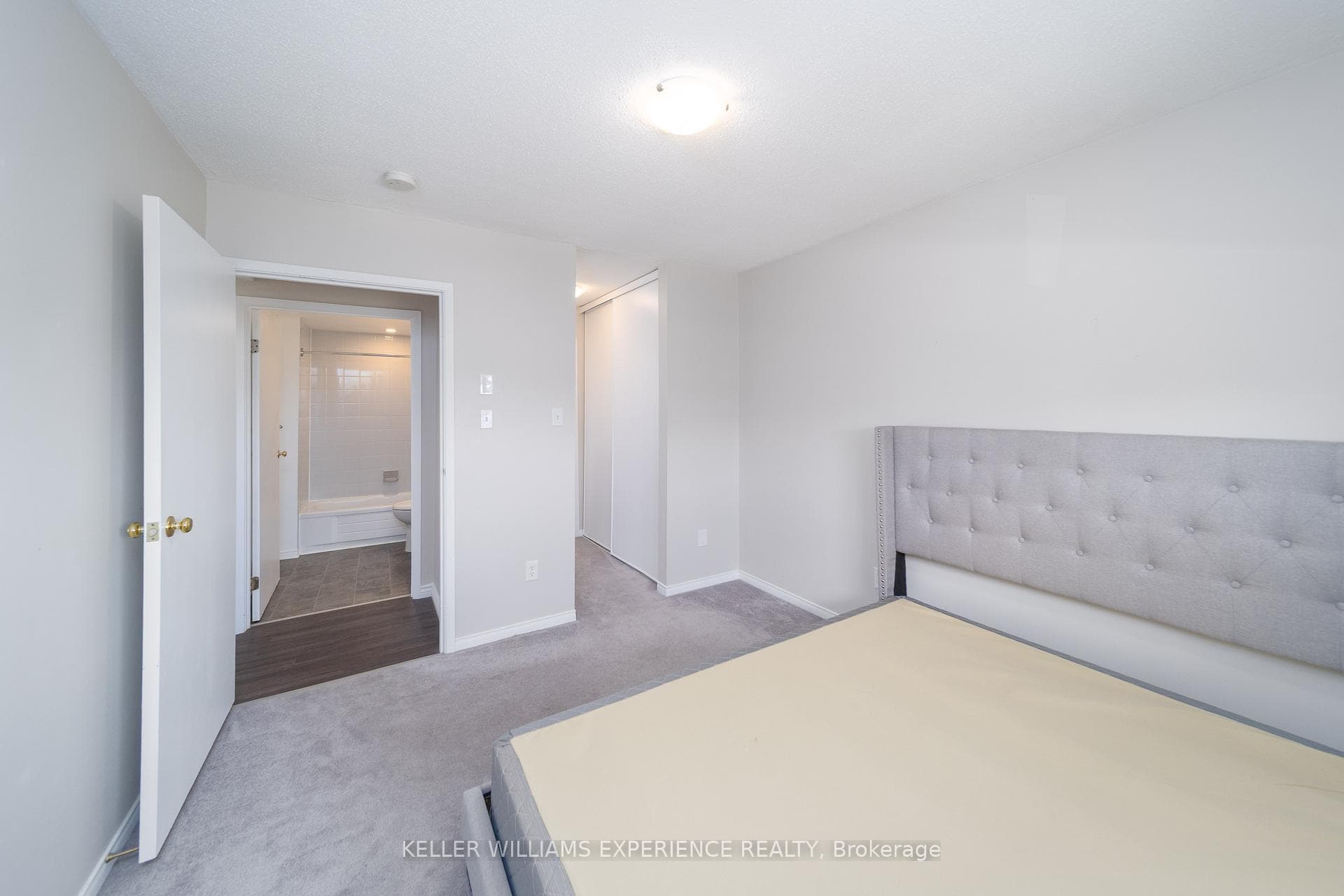 120 Bell Farm Road Unit 304 photo 10