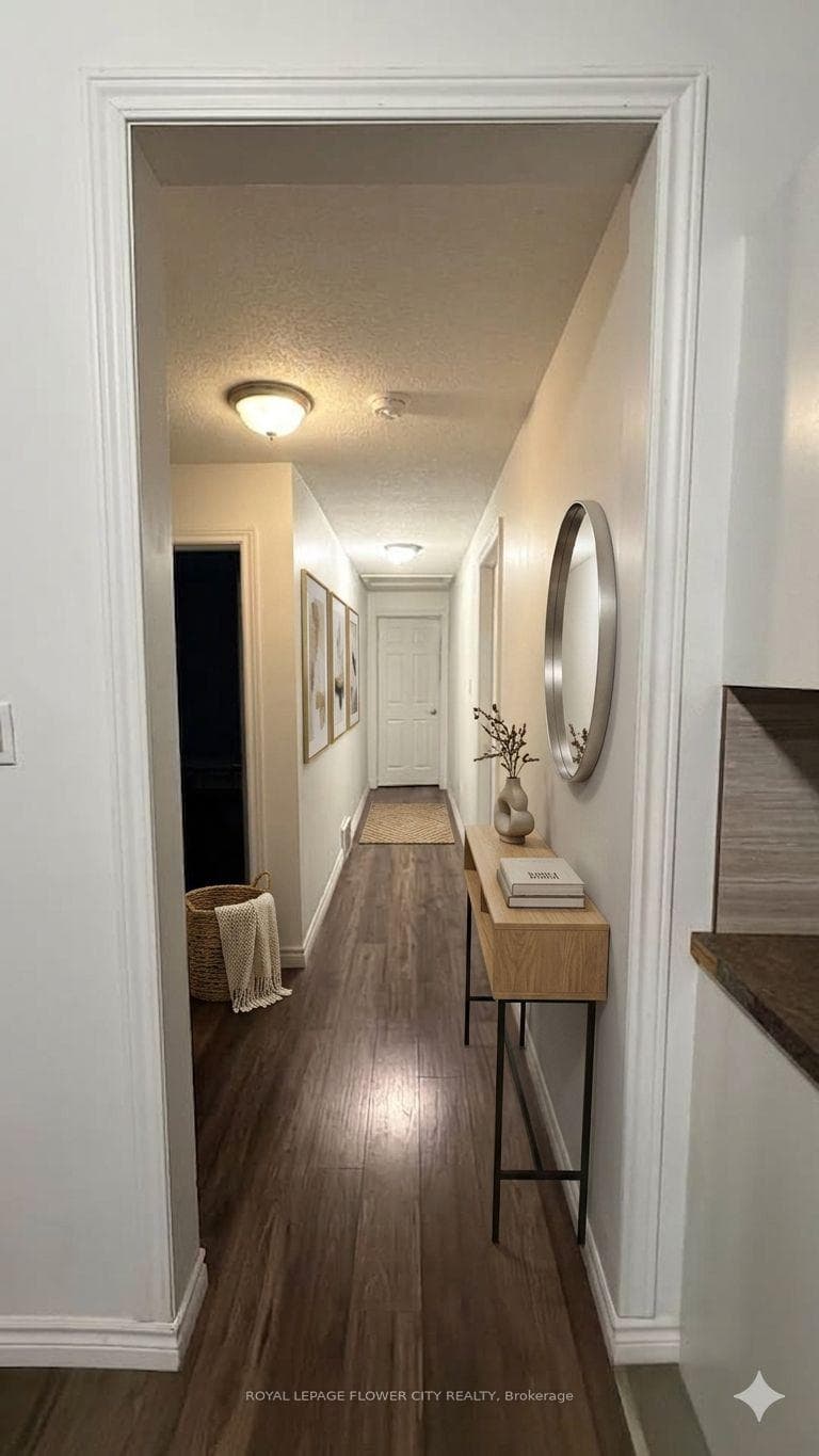 30 Woodward Avenue Unit Upper Floor photo 4