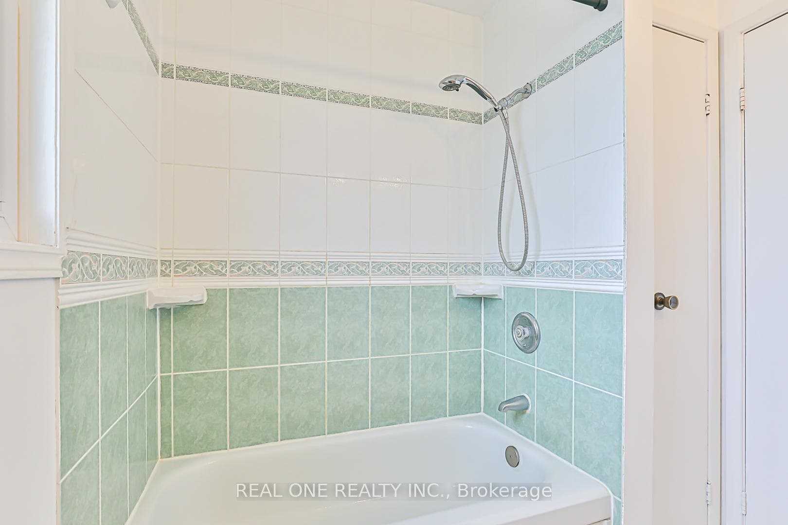 120 Lowe Boulevard photo 32