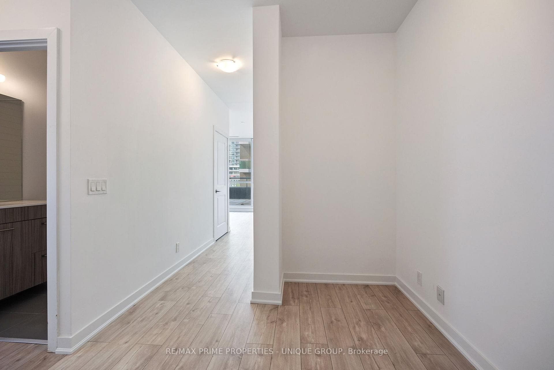 11 Lillian Street Unit 405 photo 9