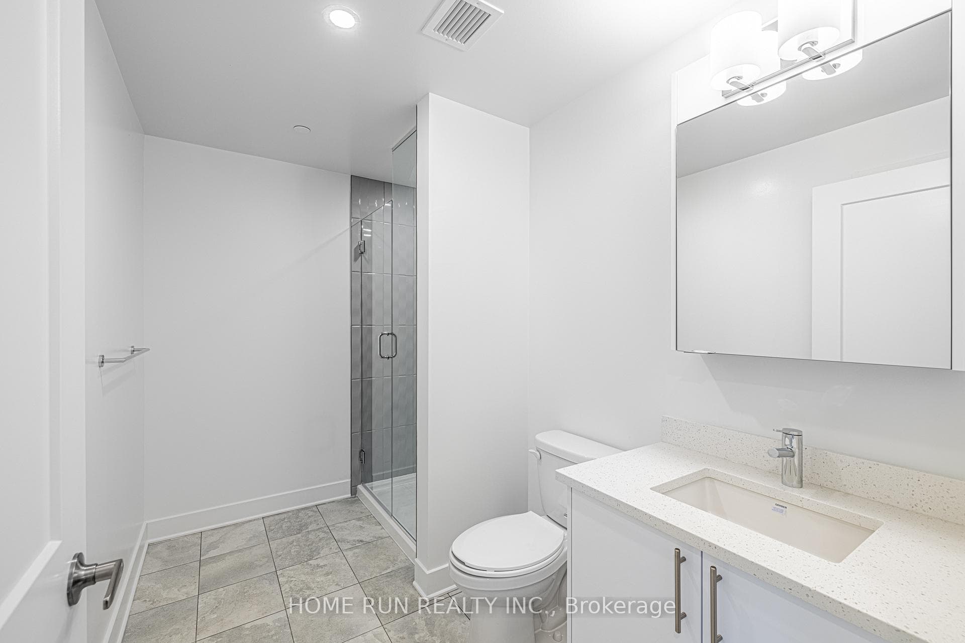 180 George Street Unit 909 photo 9