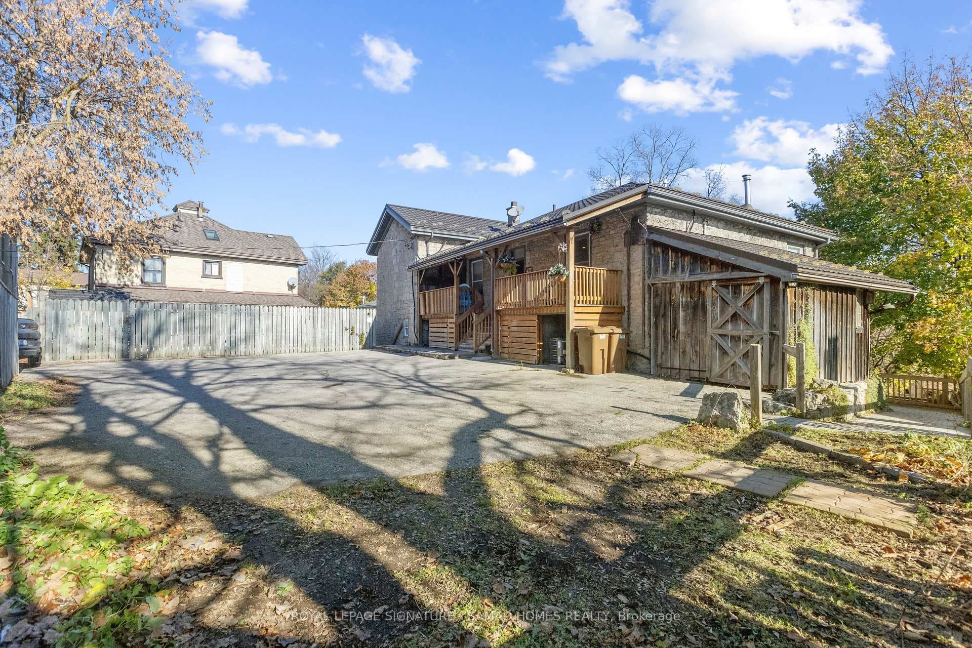 16 Ramore Street Unit 4 photo 3