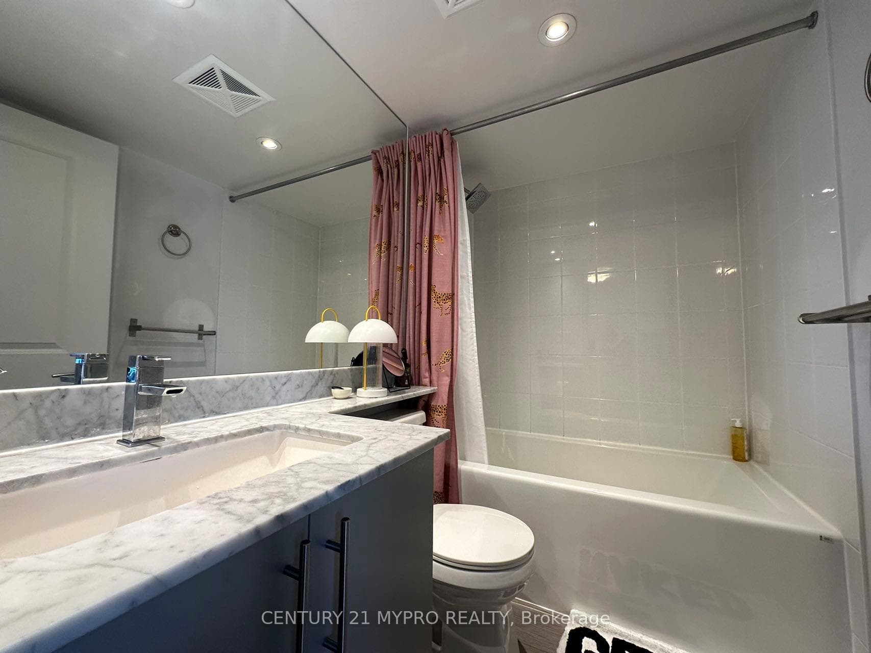 125 Western Battery Road Unit 916 photo 9