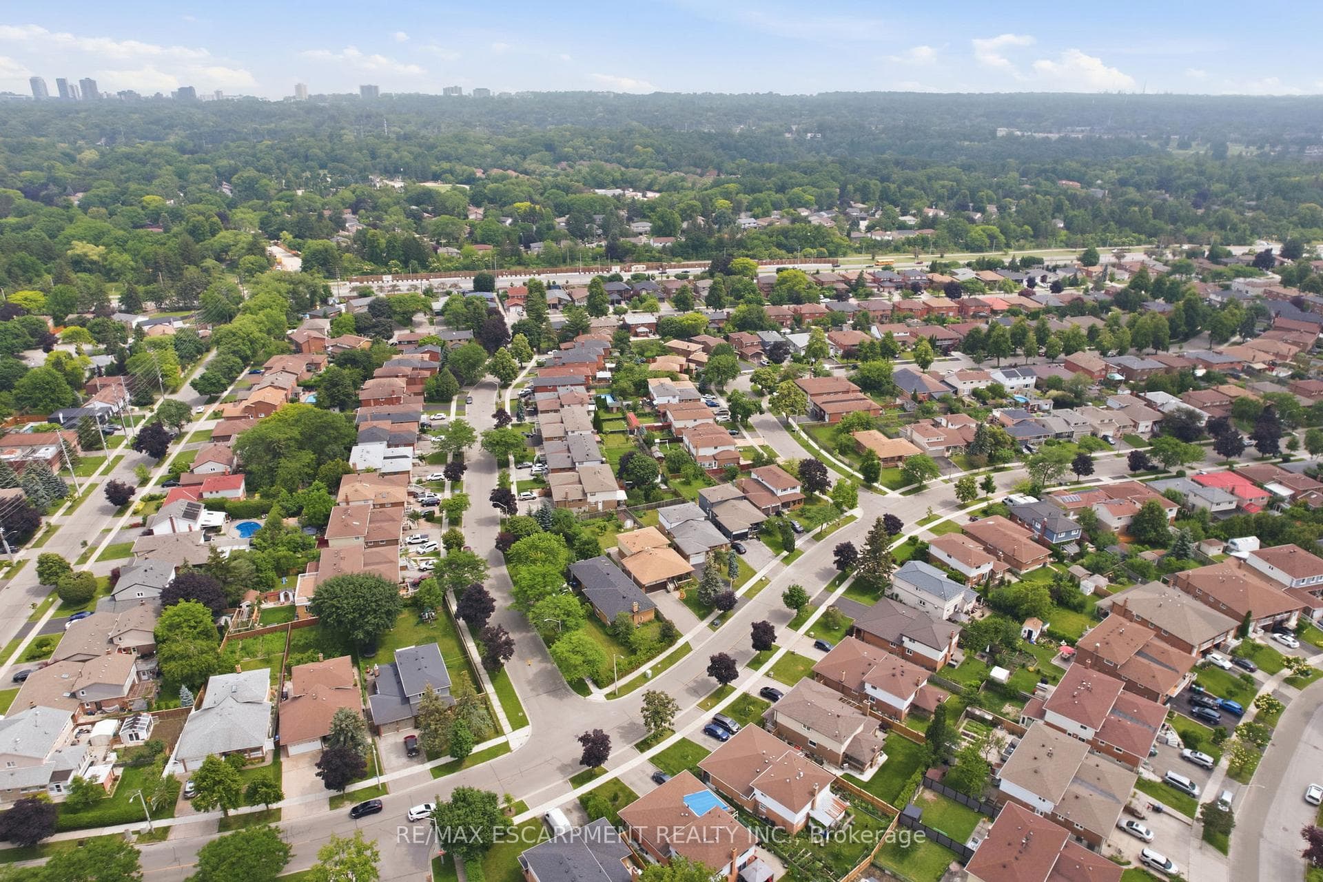 464 Louis Drive photo 45