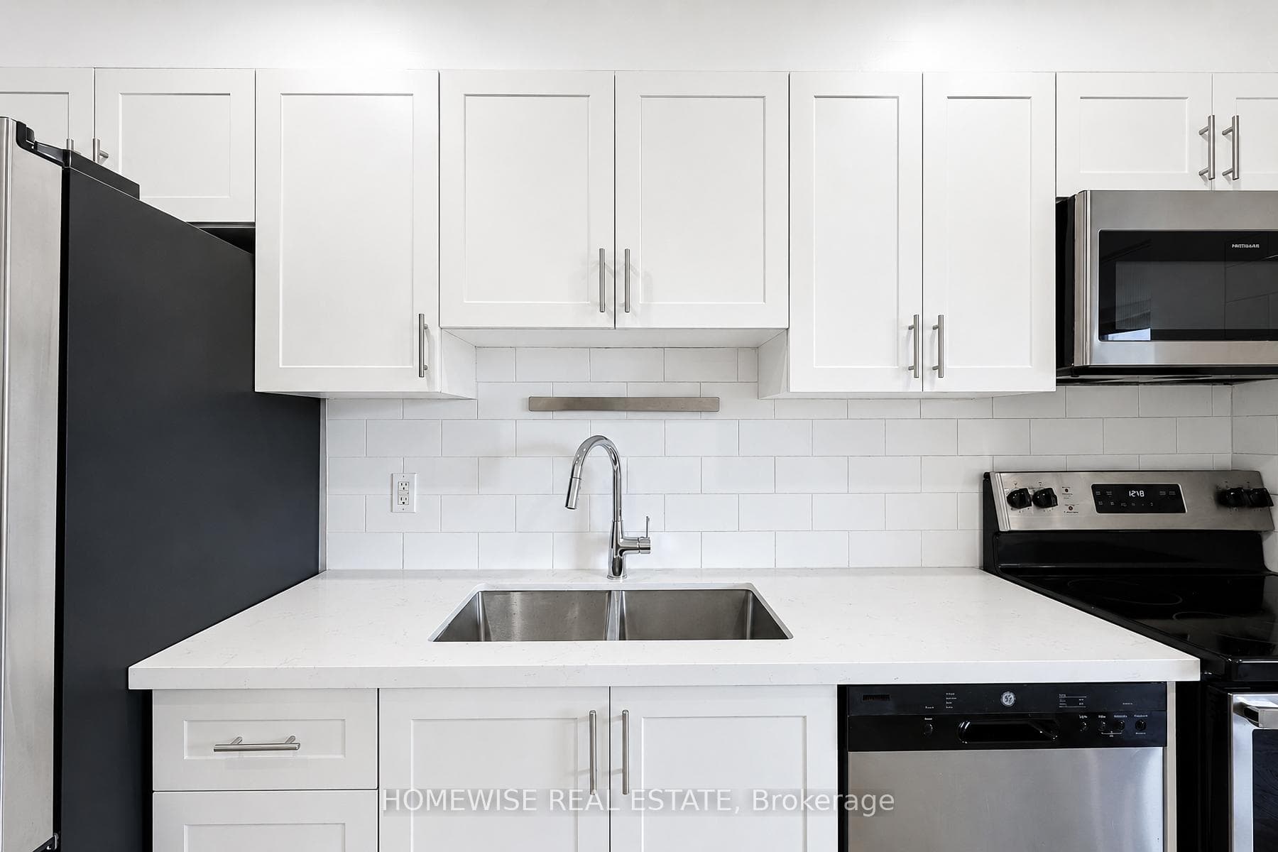 2500 Bathurst Street Unit 401 photo 9