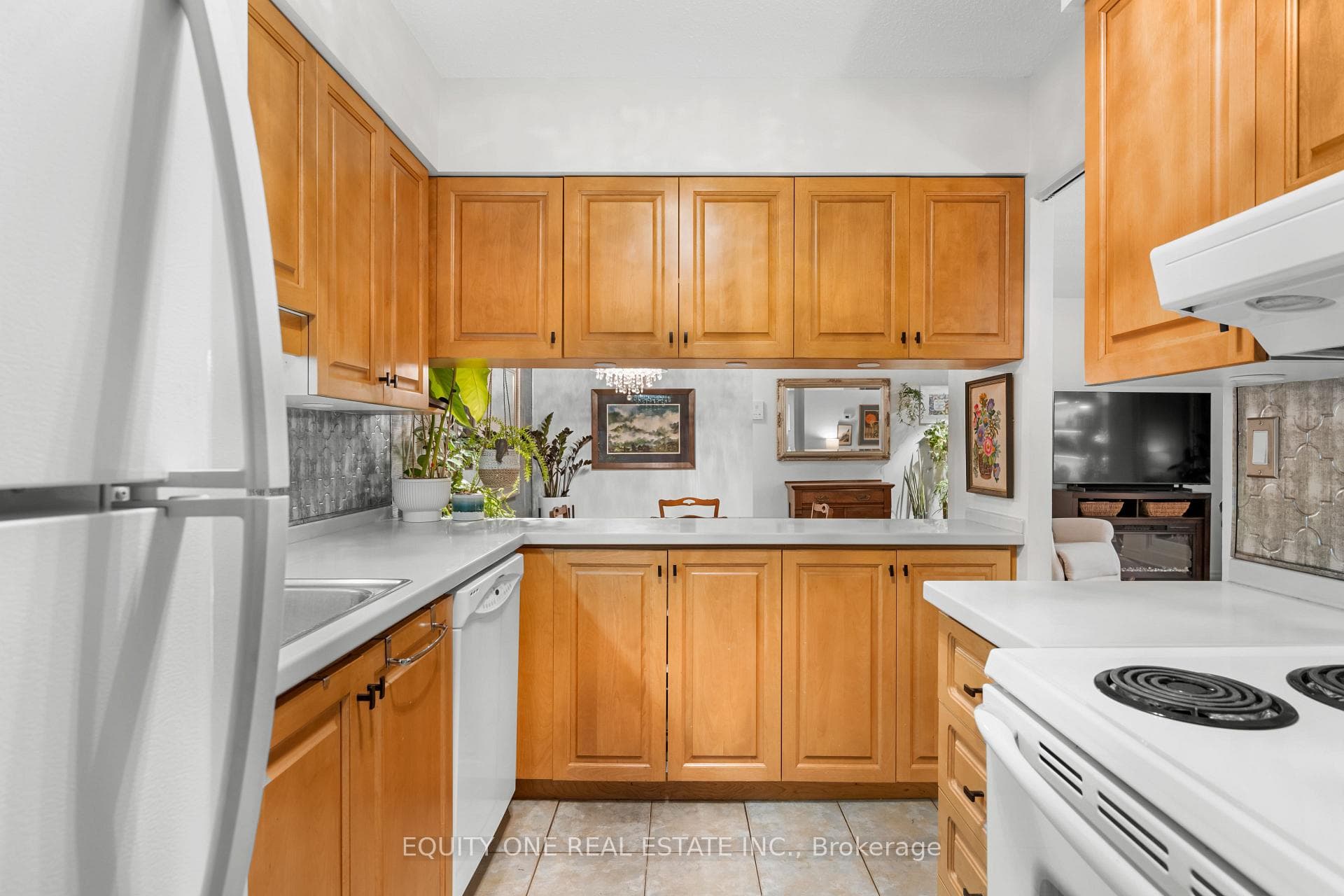 142 Waverley Street Unit 2b photo 15