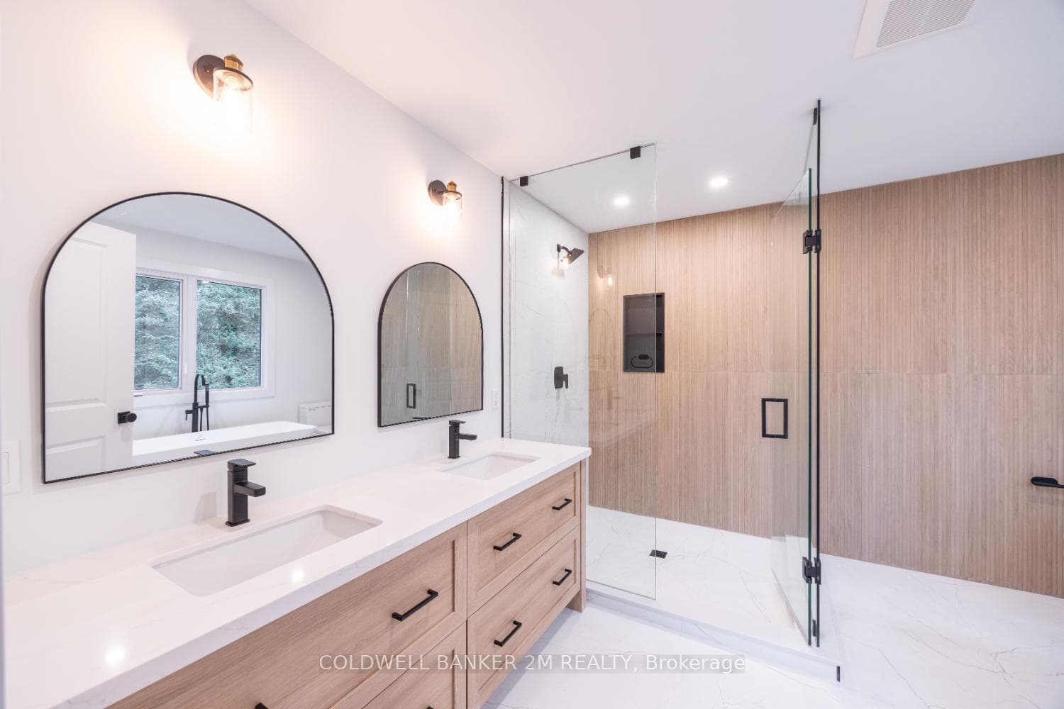 619 Alma Street photo 21