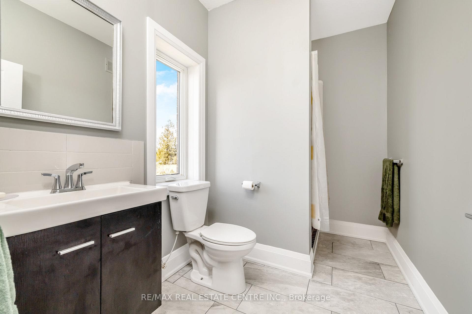 3/pc bathroom in detached shop