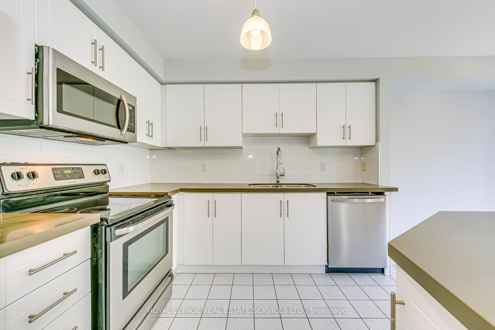 5530 Glen Erin Drive Unit 47 photo 11