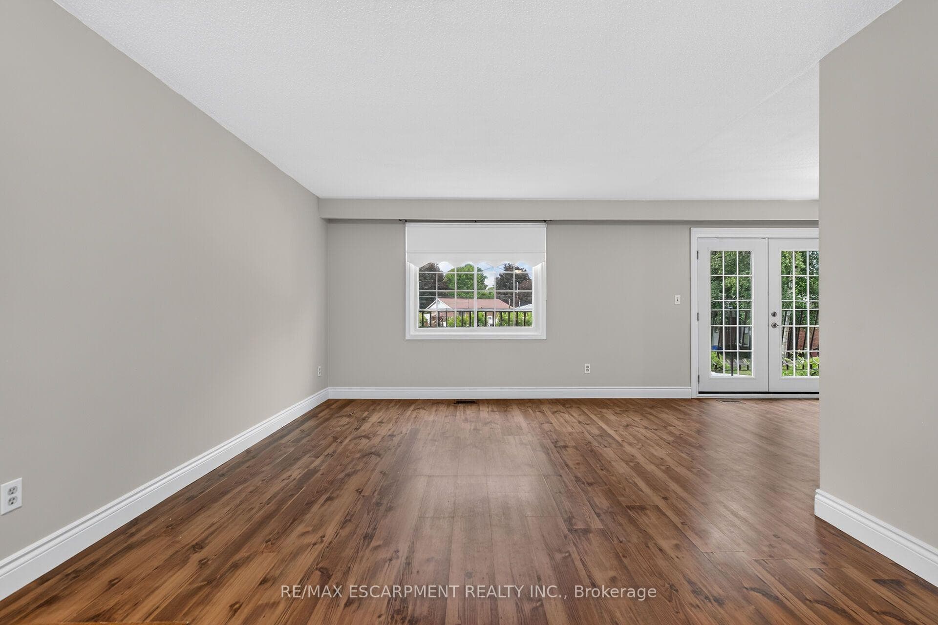 19 Burns Place photo 13